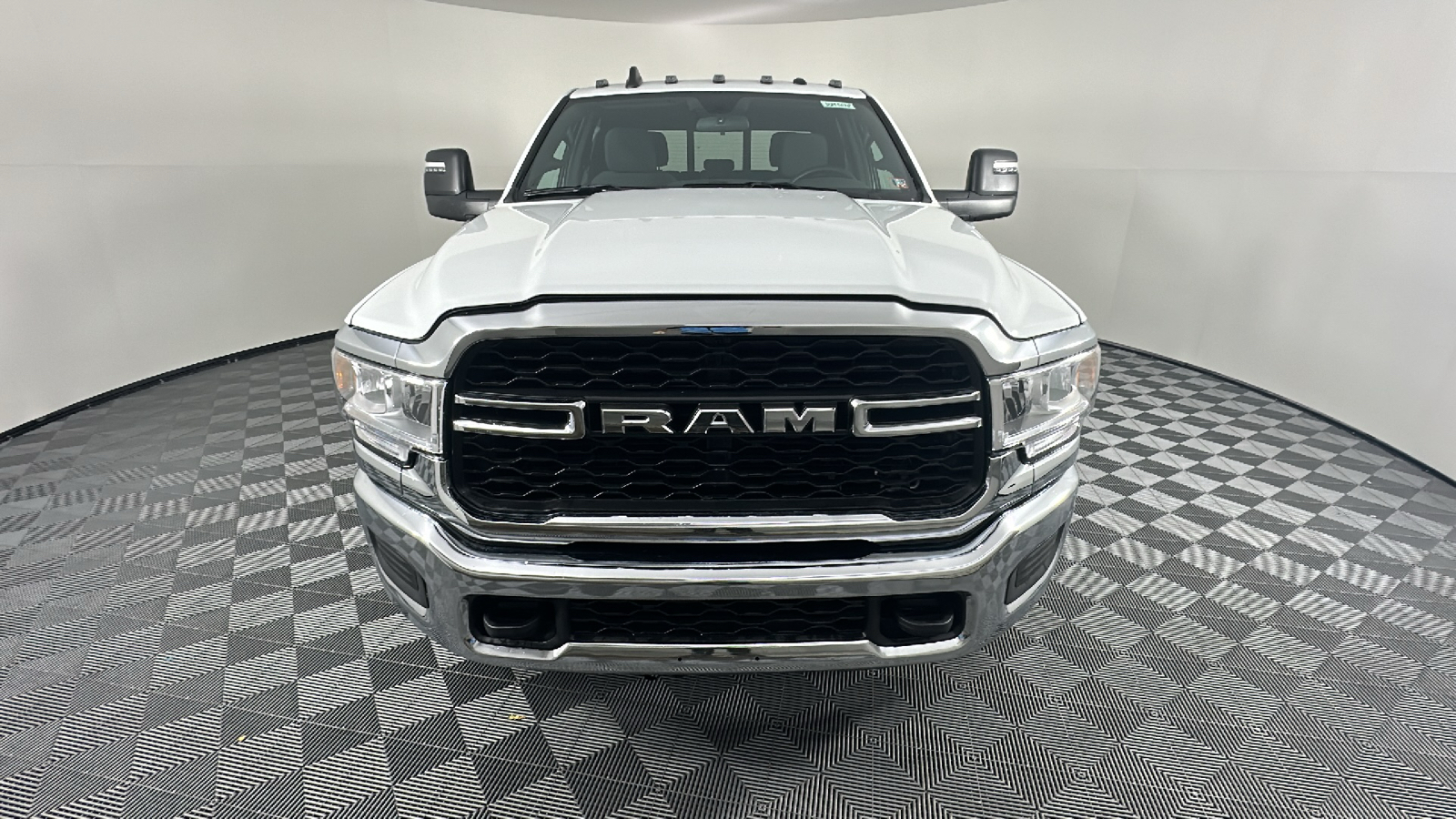 2024 Ram 3500 Tradesman 2