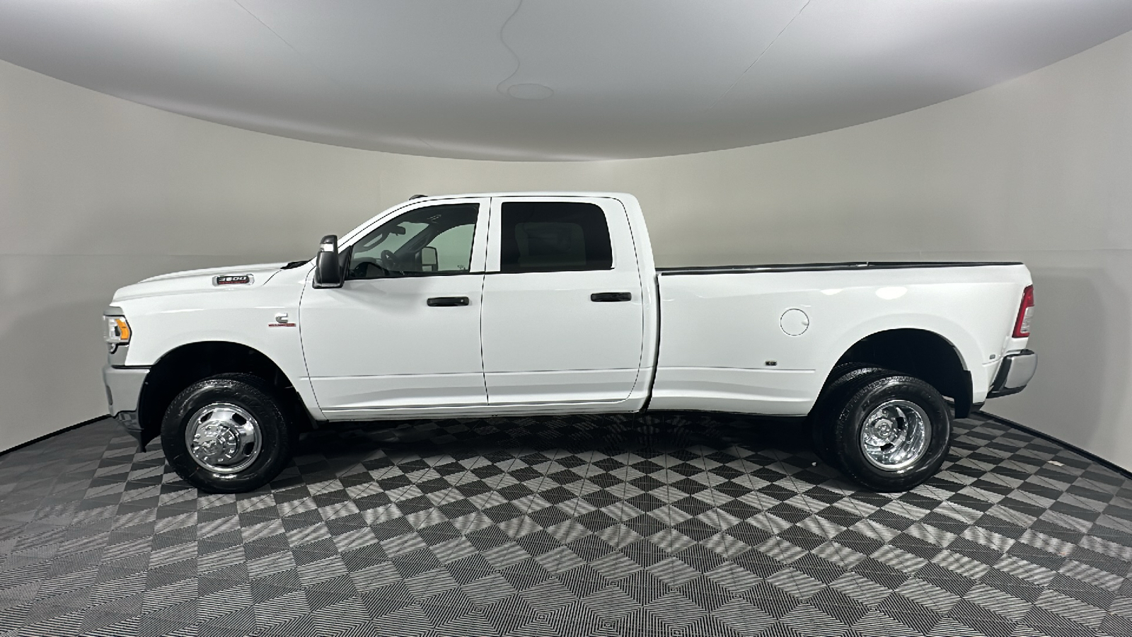 2024 Ram 3500 Tradesman 9