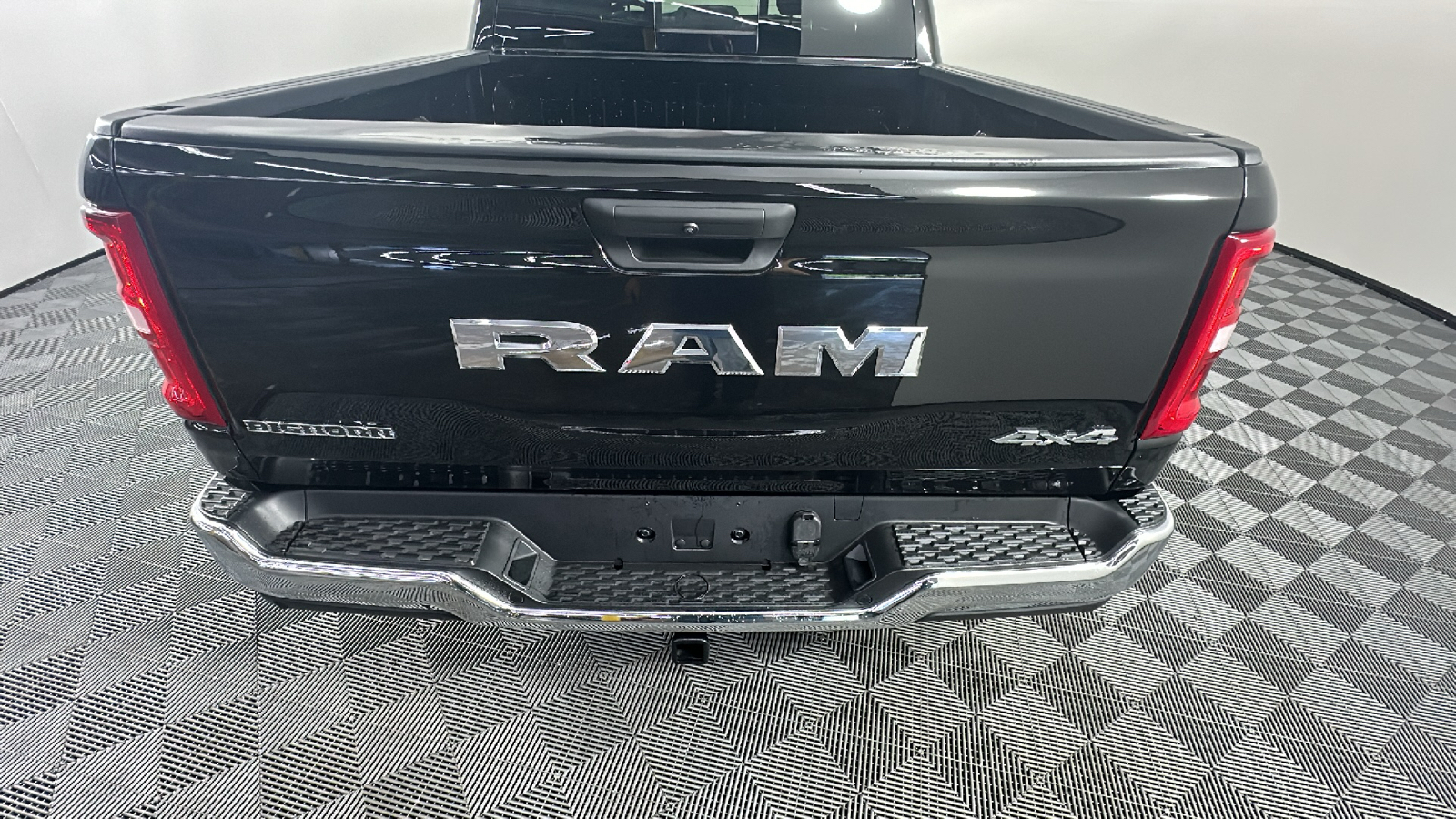 2025 Ram 1500 Big Horn/Lone Star 14