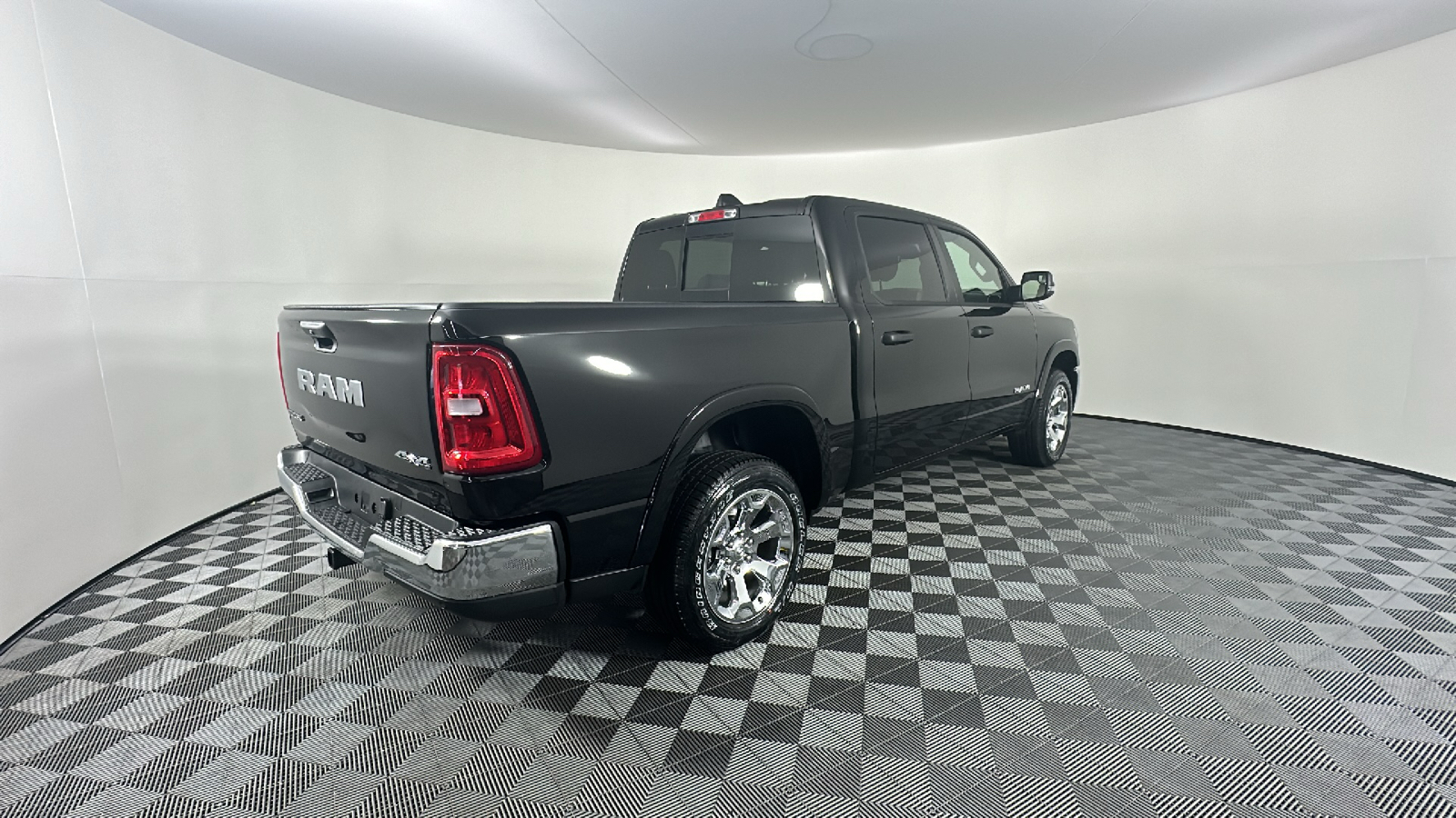 2025 Ram 1500 Big Horn/Lone Star 16