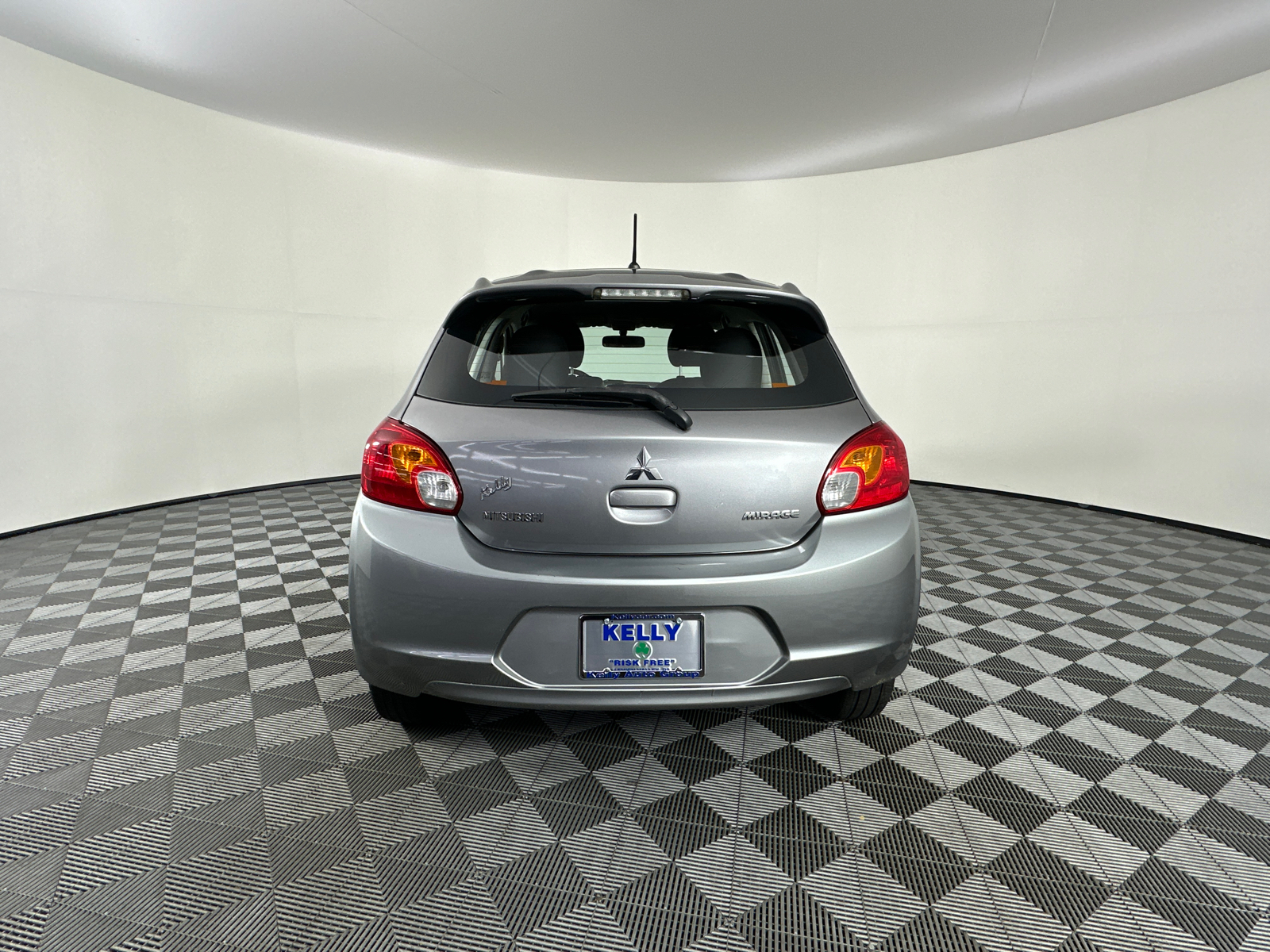 2015 Mitsubishi Mirage DE 11