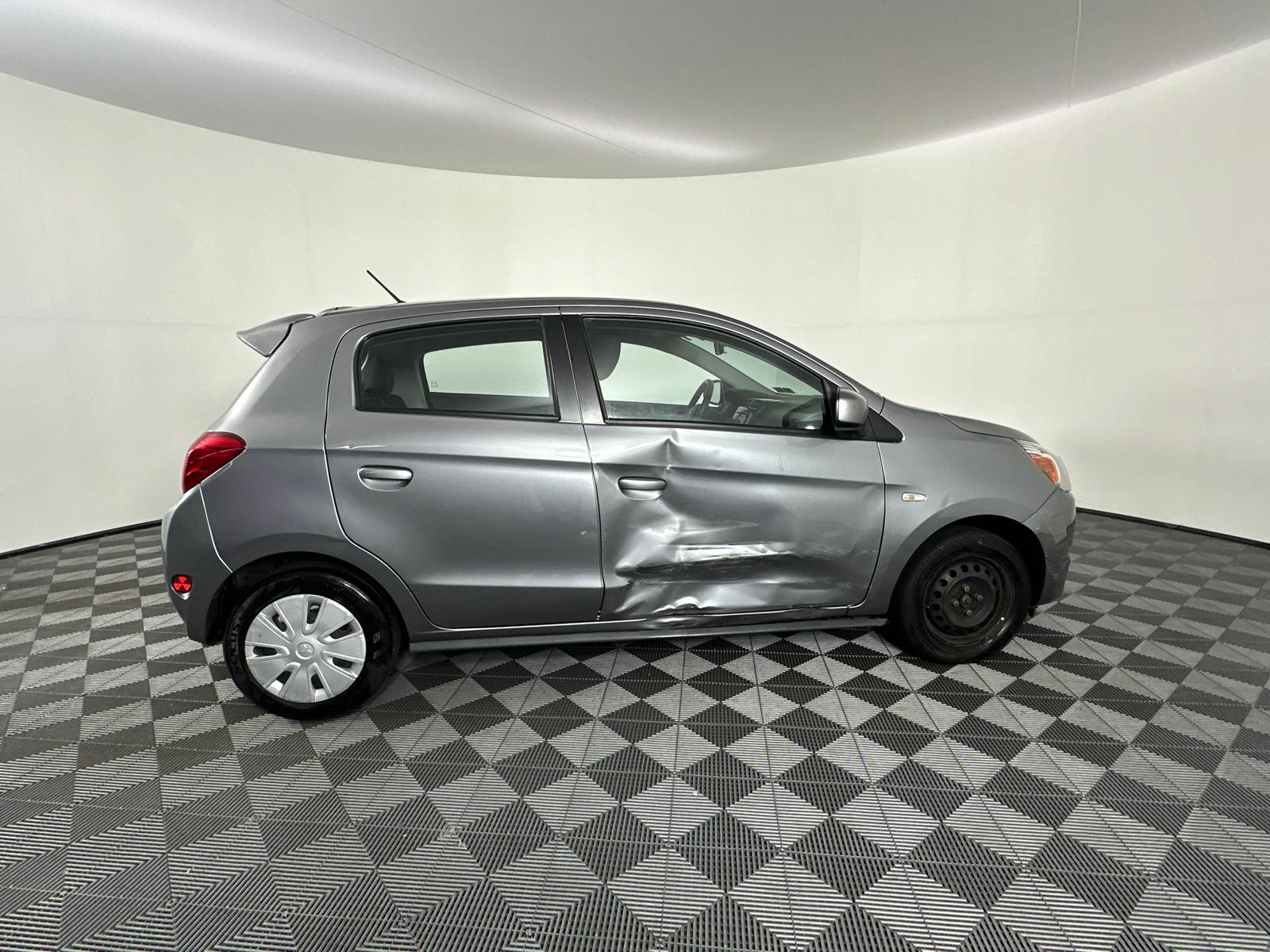 2015 Mitsubishi Mirage DE 16