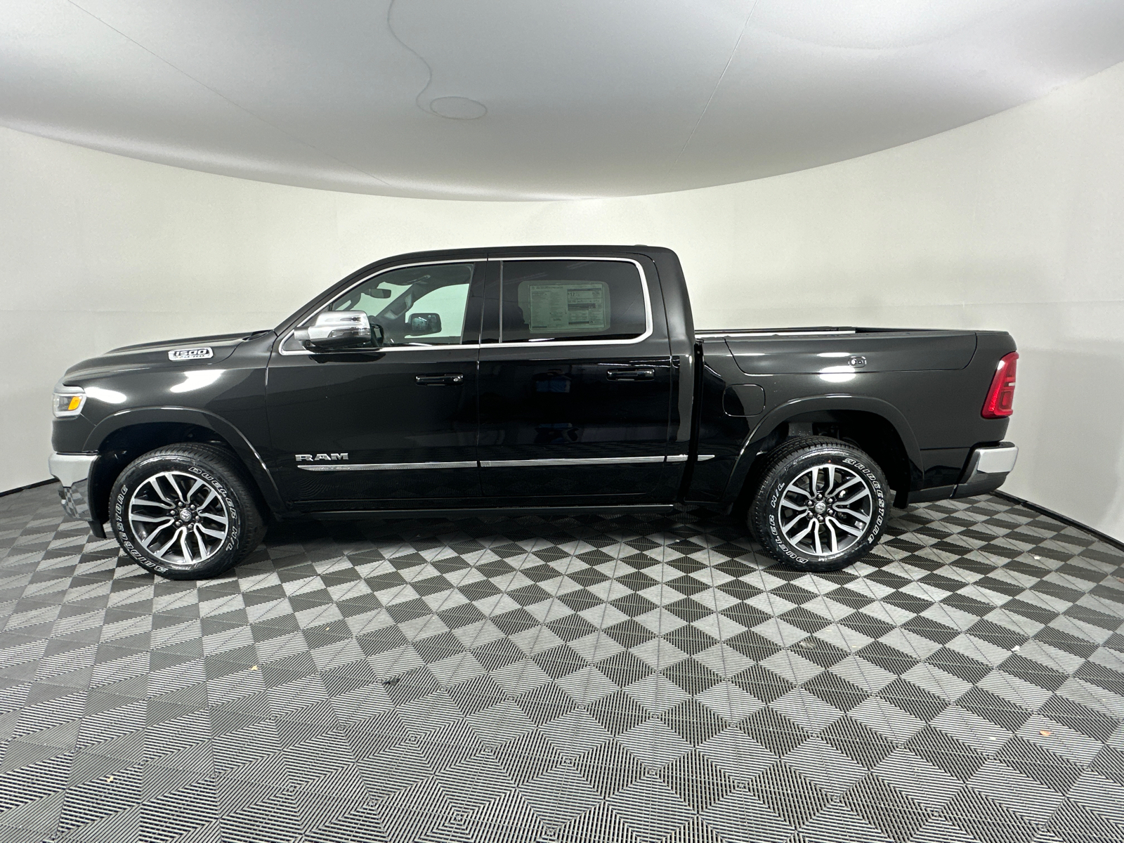 2025 Ram 1500 Limited 7