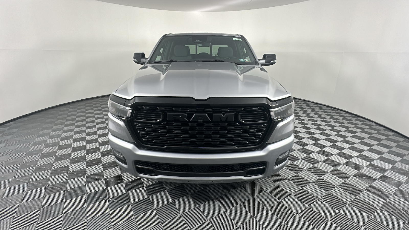 2025 Ram 1500 Big Horn/Lone Star 2