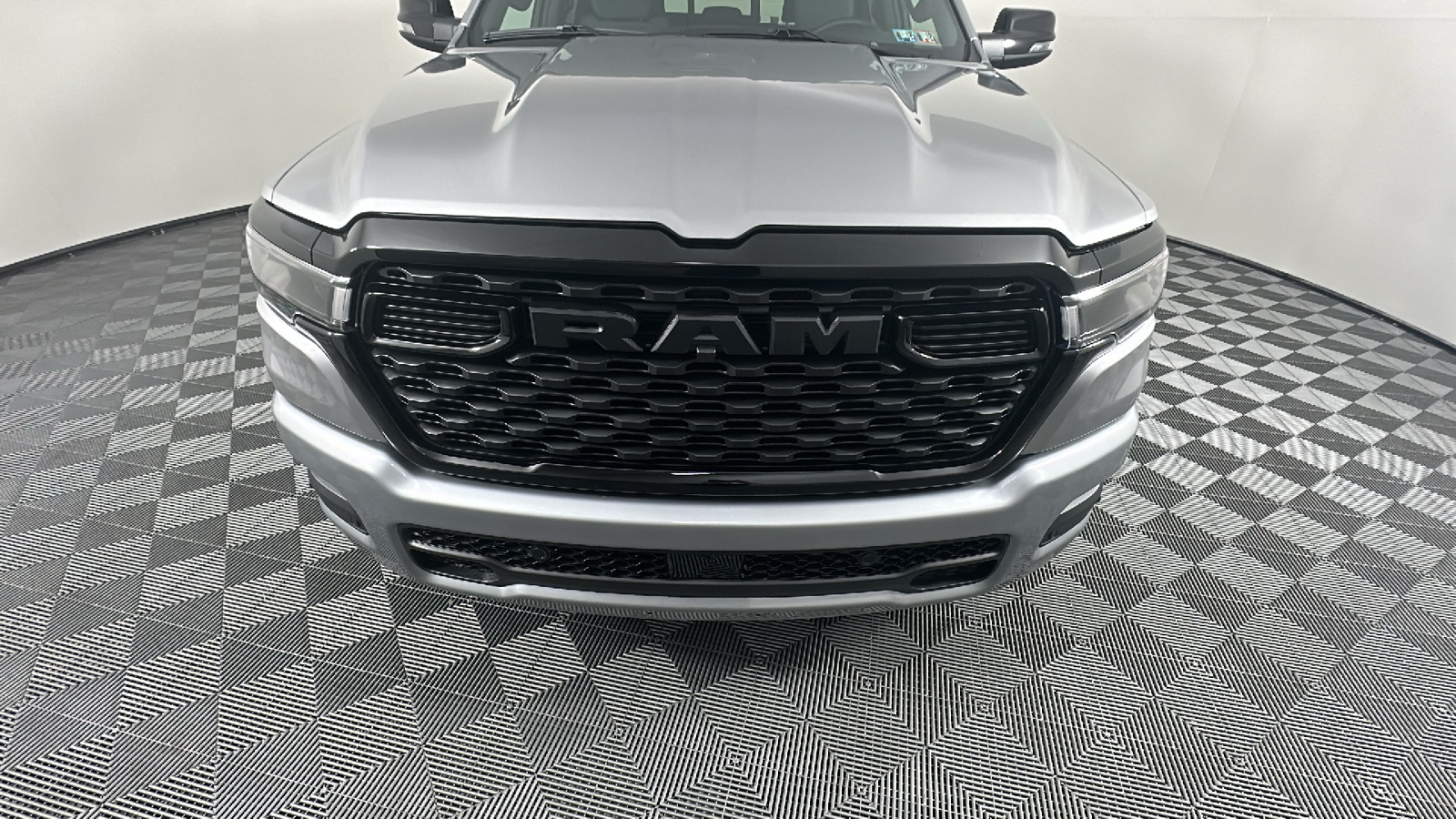 2025 Ram 1500 Big Horn/Lone Star 3