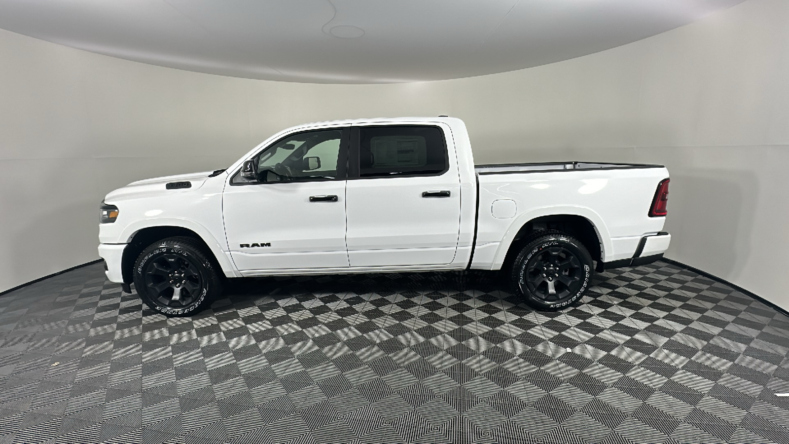 2025 Ram 1500 Big Horn/Lone Star 7