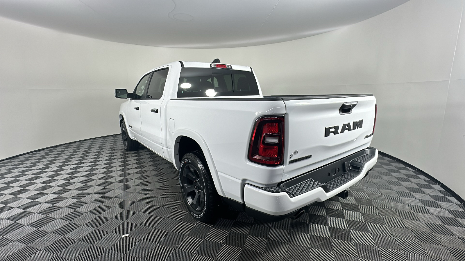 2025 Ram 1500 Big Horn/Lone Star 9