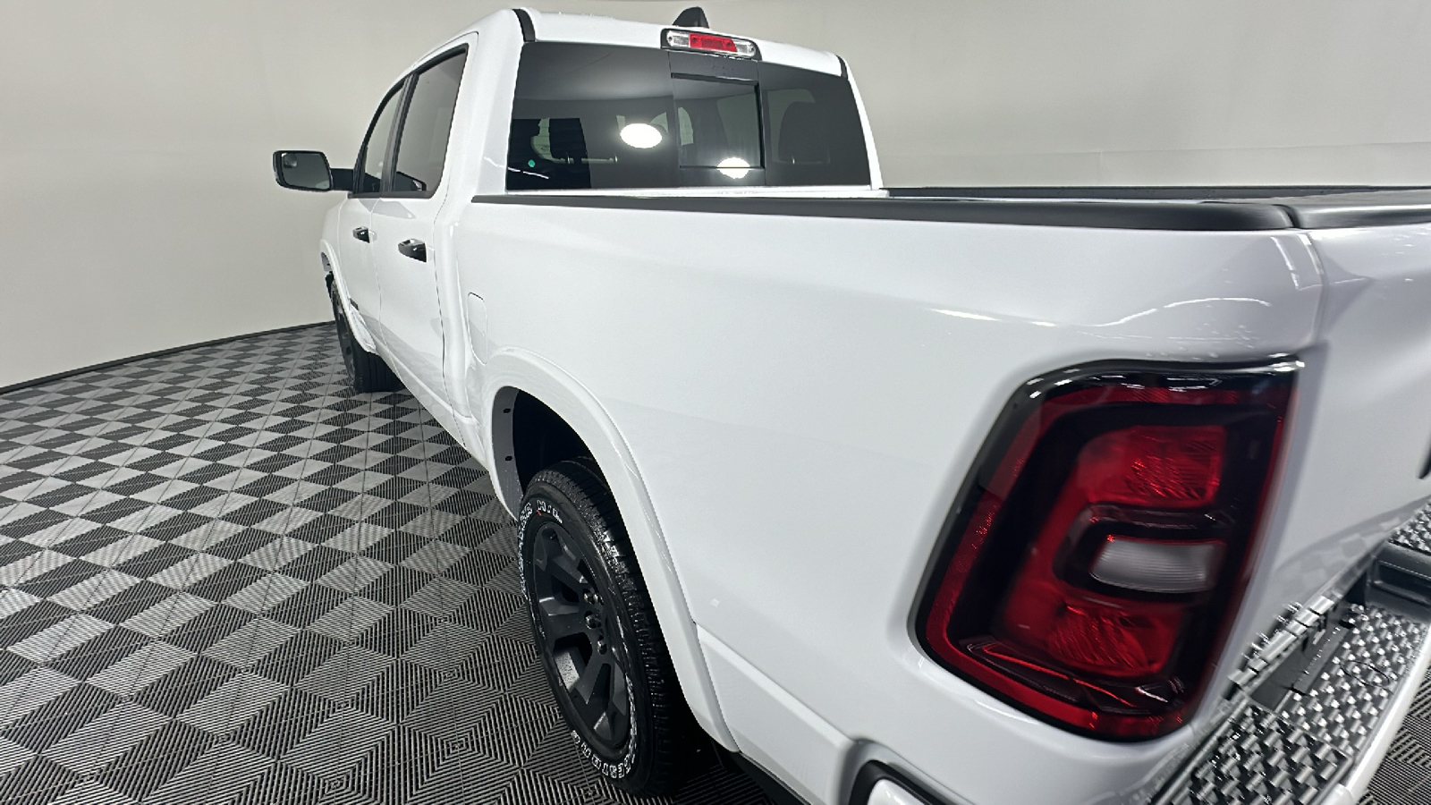 2025 Ram 1500 Big Horn/Lone Star 10