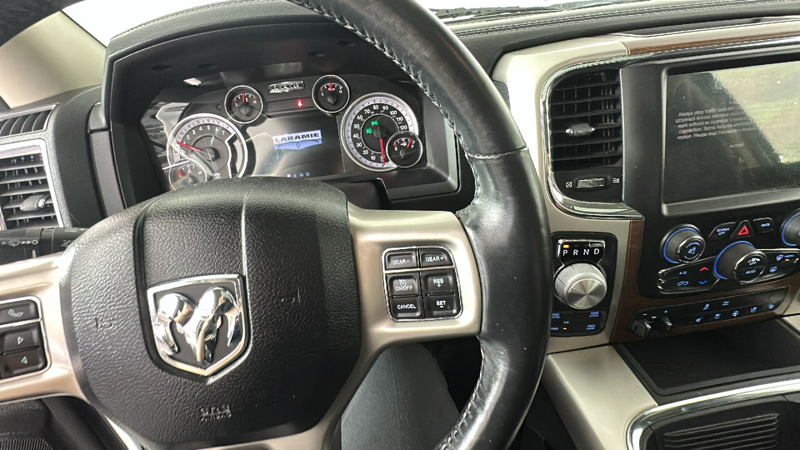 2015 Ram 1500 Laramie 36