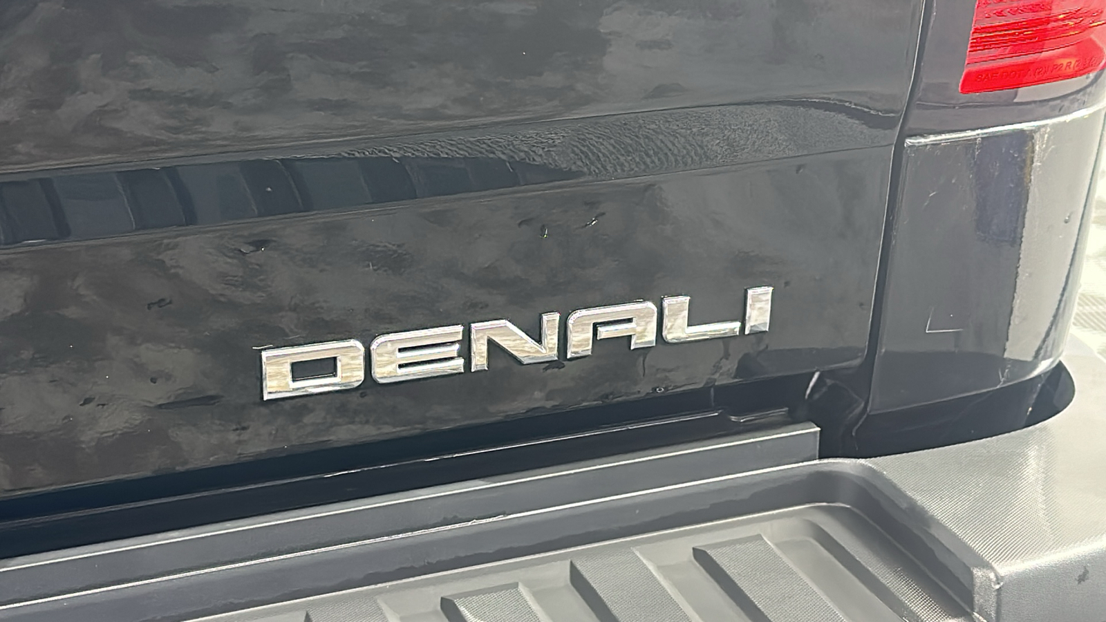 2016 GMC Sierra 2500HD Denali 17