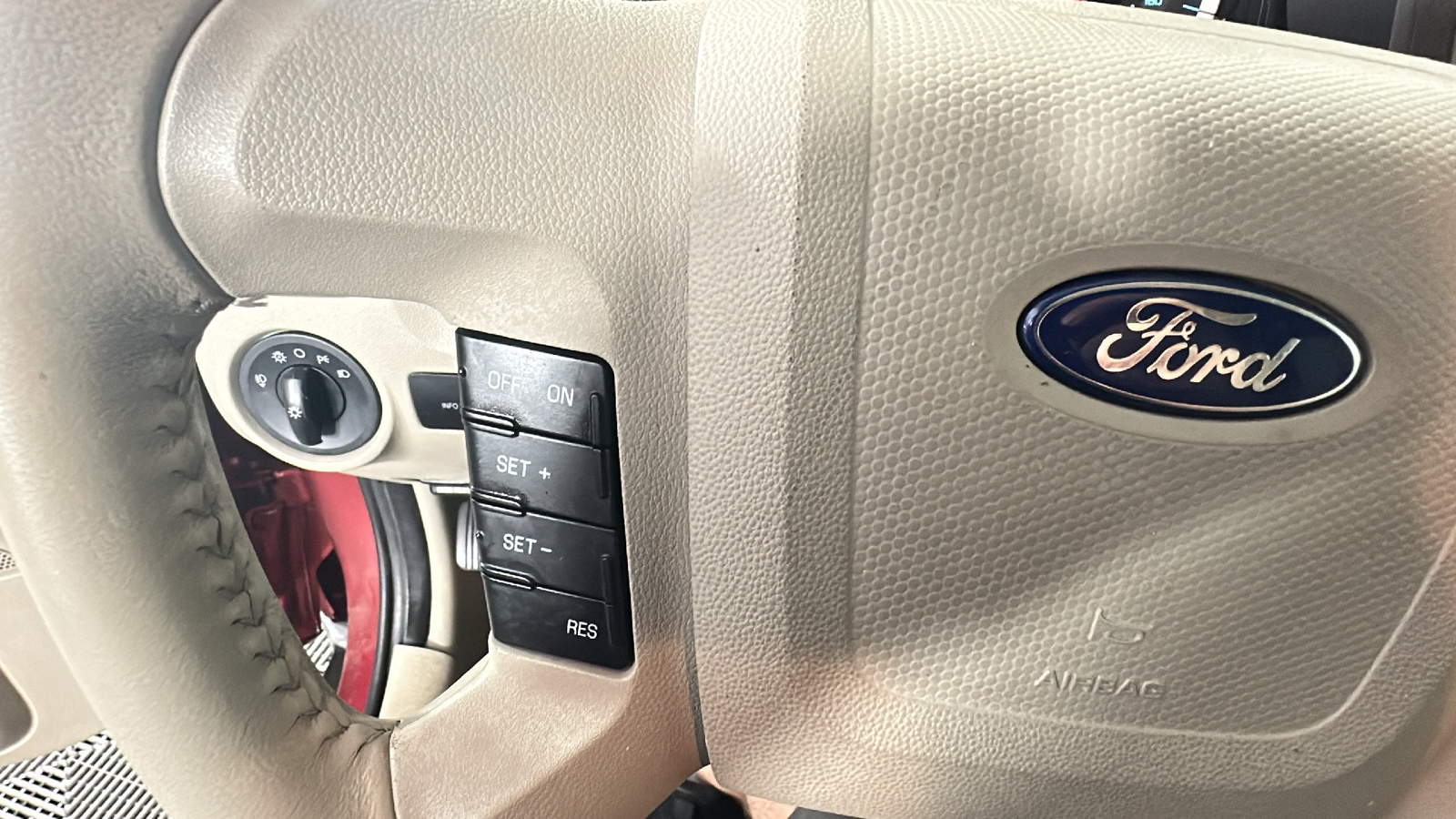 2012 Ford Escape XLT 34