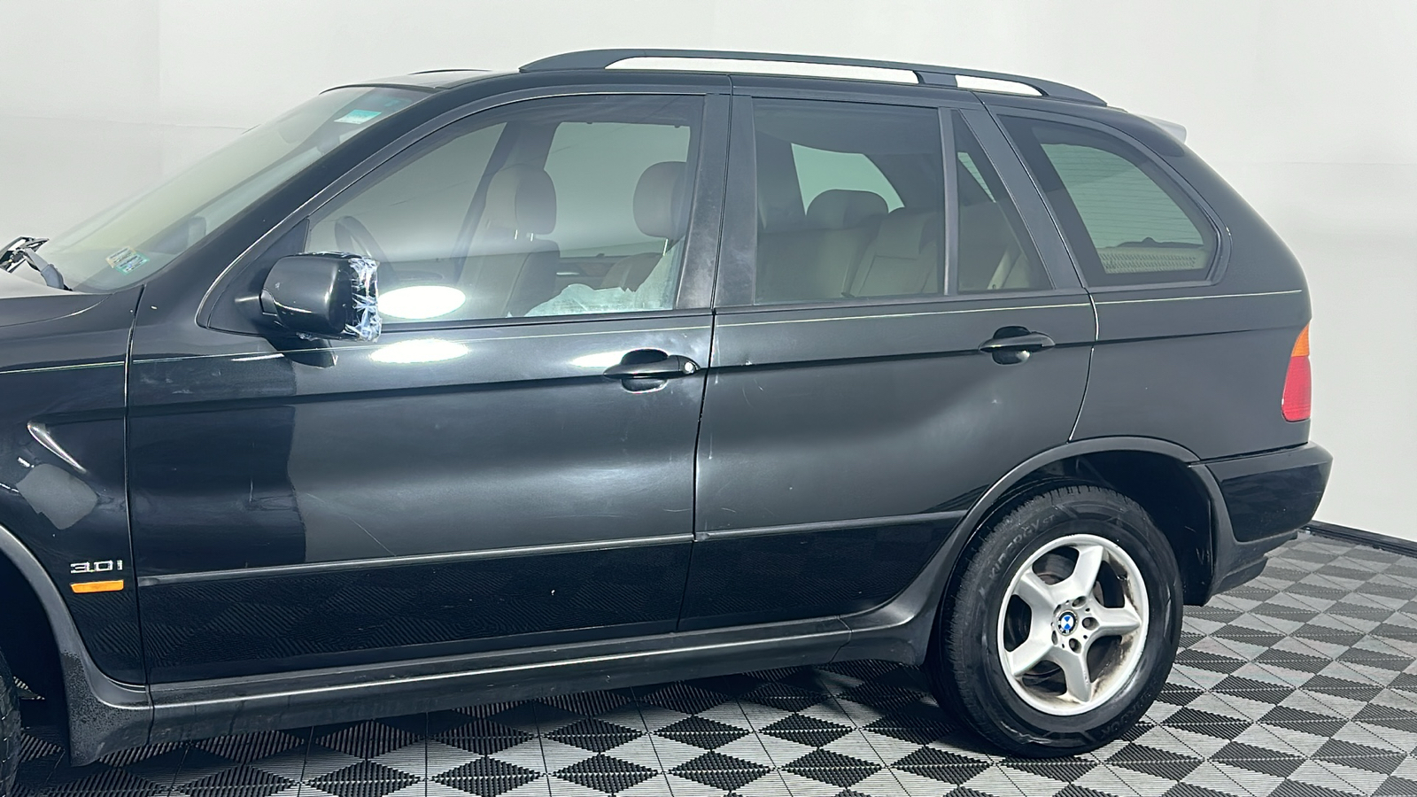 2003 BMW X5 3.0i 10