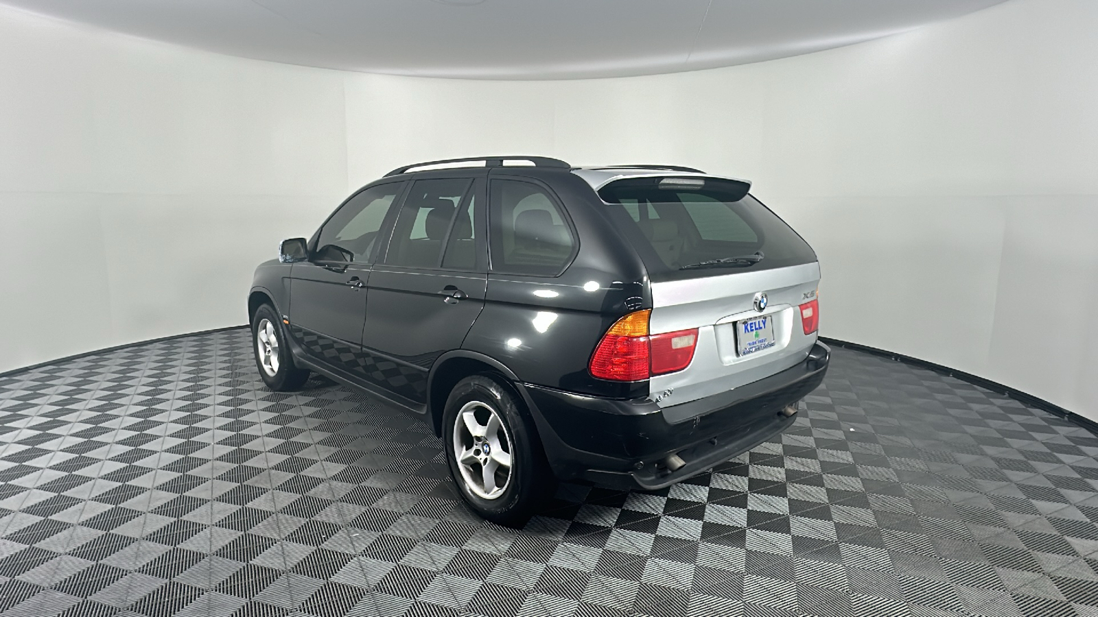 2003 BMW X5 3.0i 11