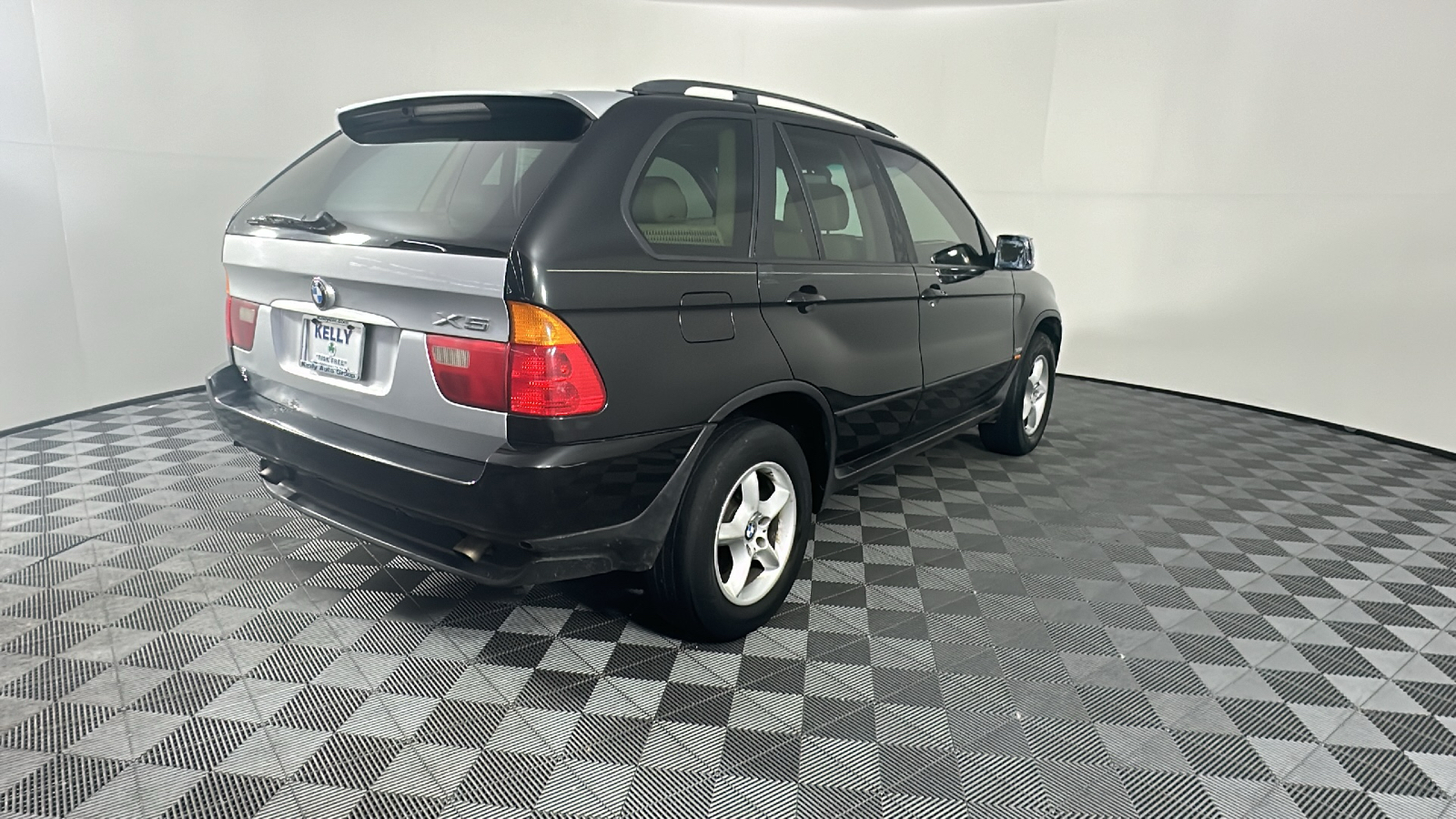 2003 BMW X5 3.0i 18