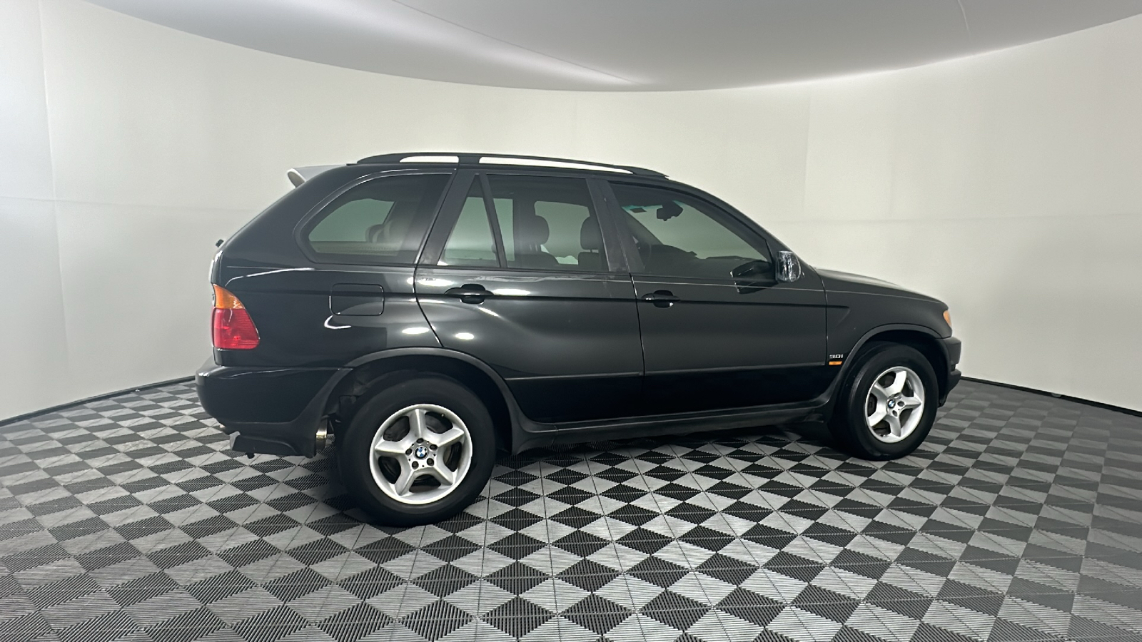 2003 BMW X5 3.0i 21