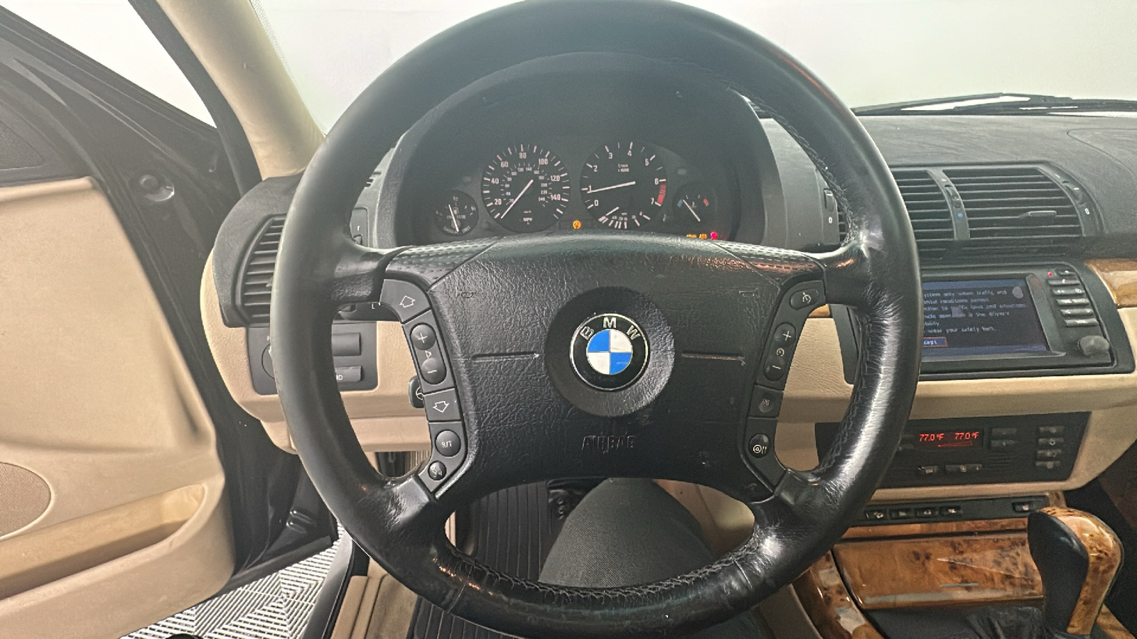 2003 BMW X5 3.0i 37