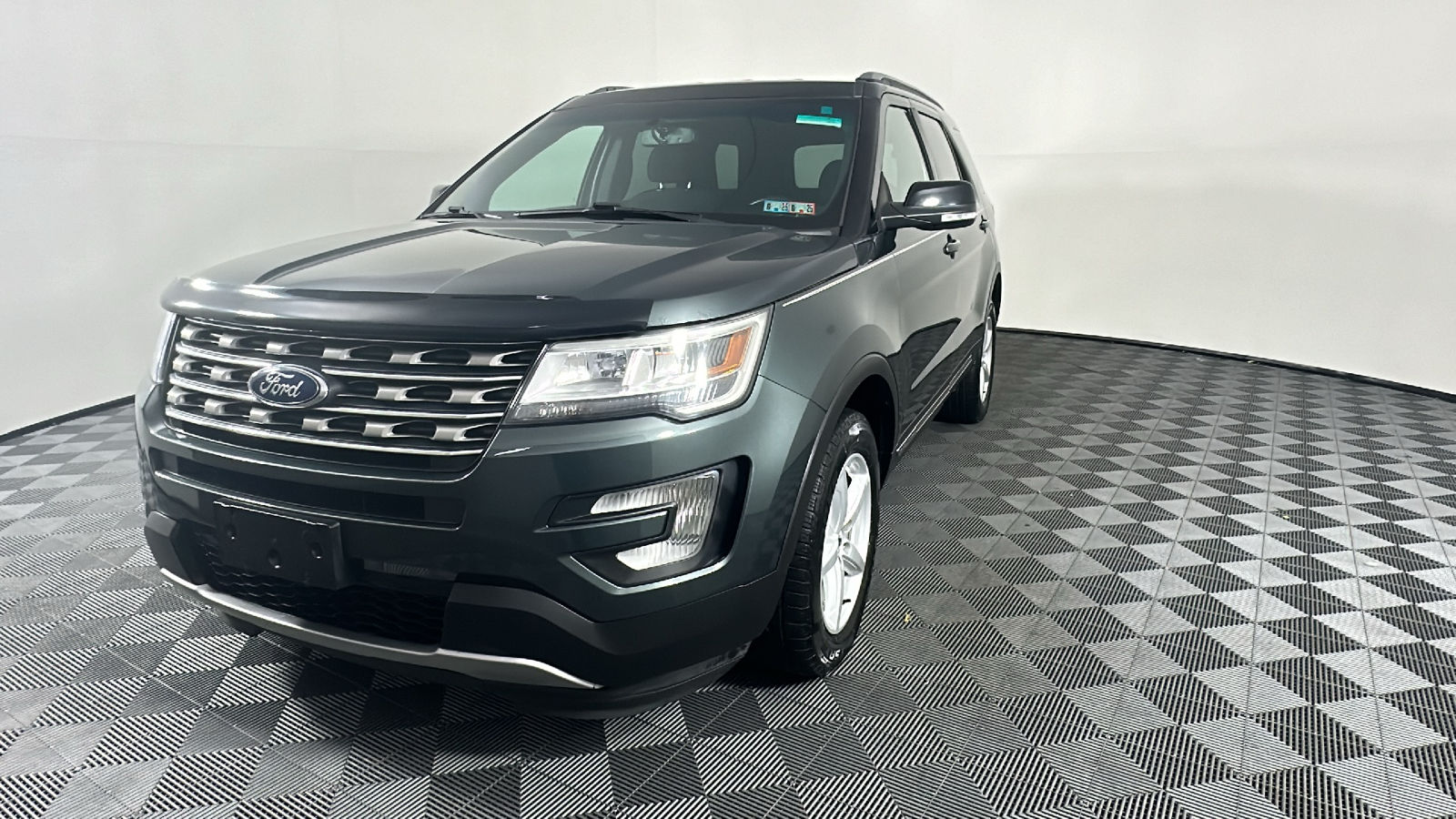 2016 Ford Explorer XLT 6