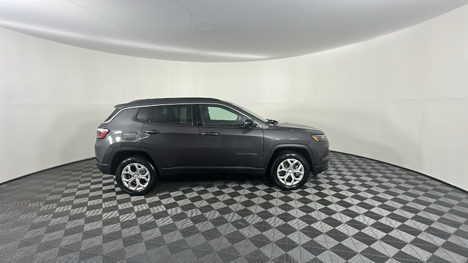 2024 Jeep Compass Latitude 18