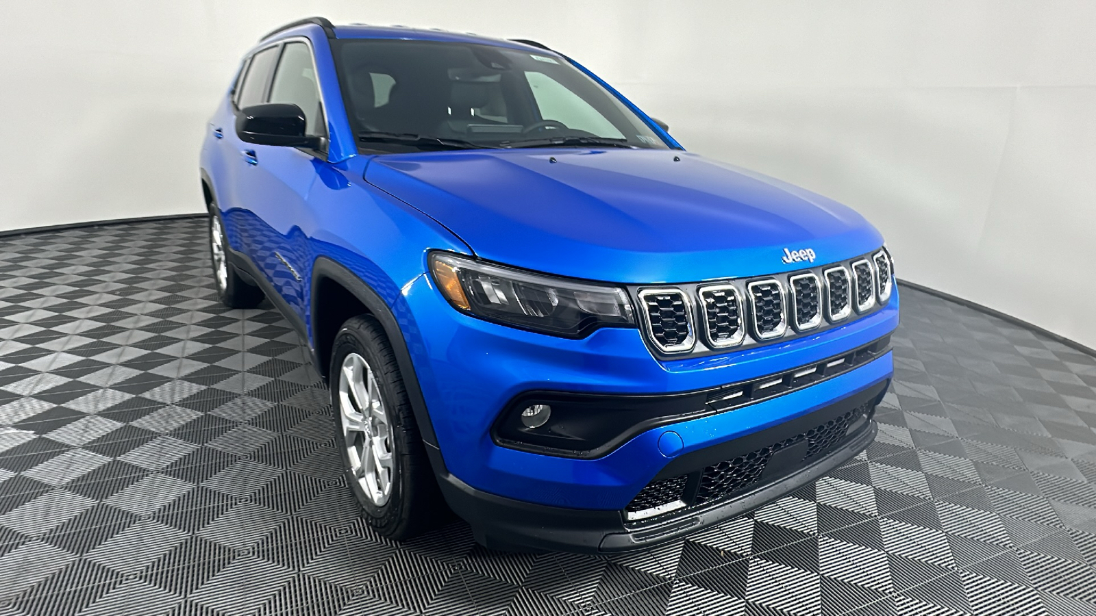 2024 Jeep Compass Latitude 2