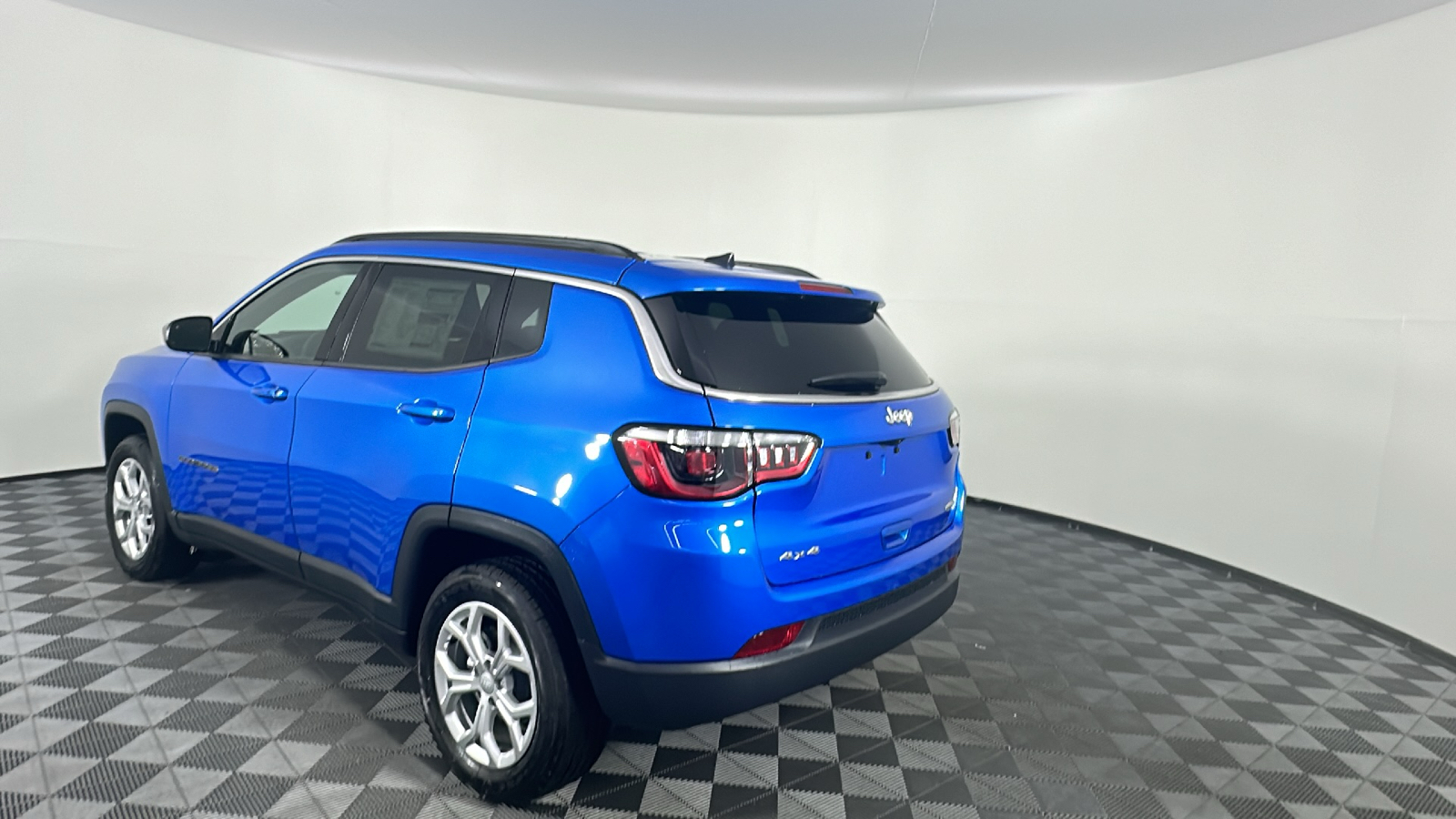 2024 Jeep Compass Latitude 9