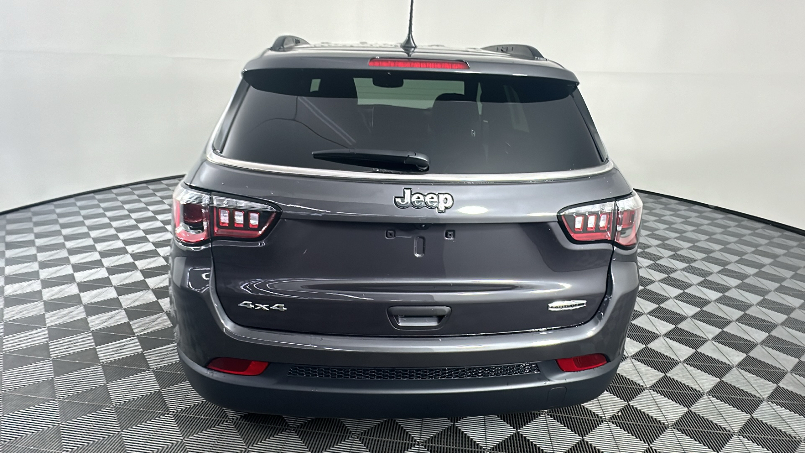 2024 Jeep Compass Latitude Lux 15