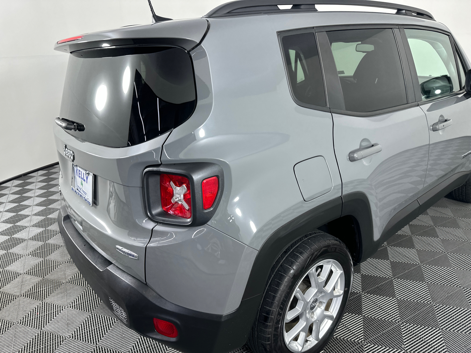 2021 Jeep Renegade Latitude 18