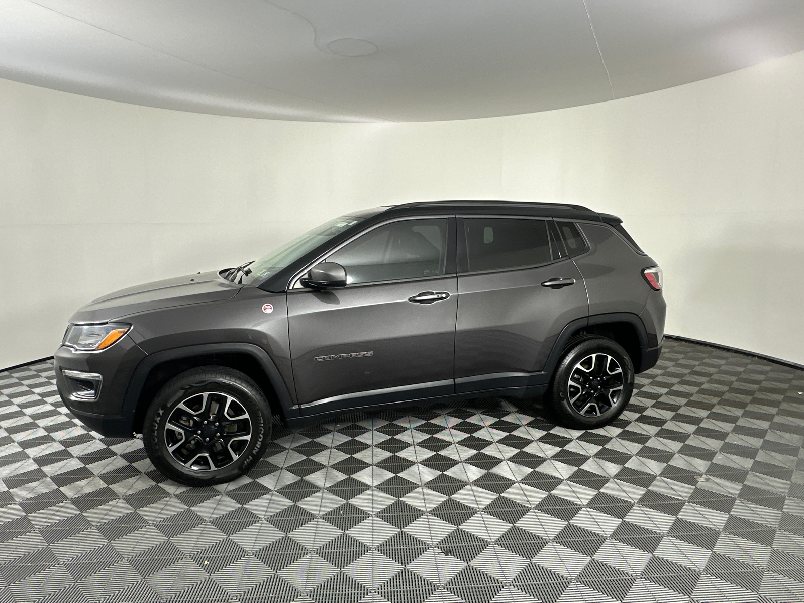 2020 Jeep Compass Trailhawk 9