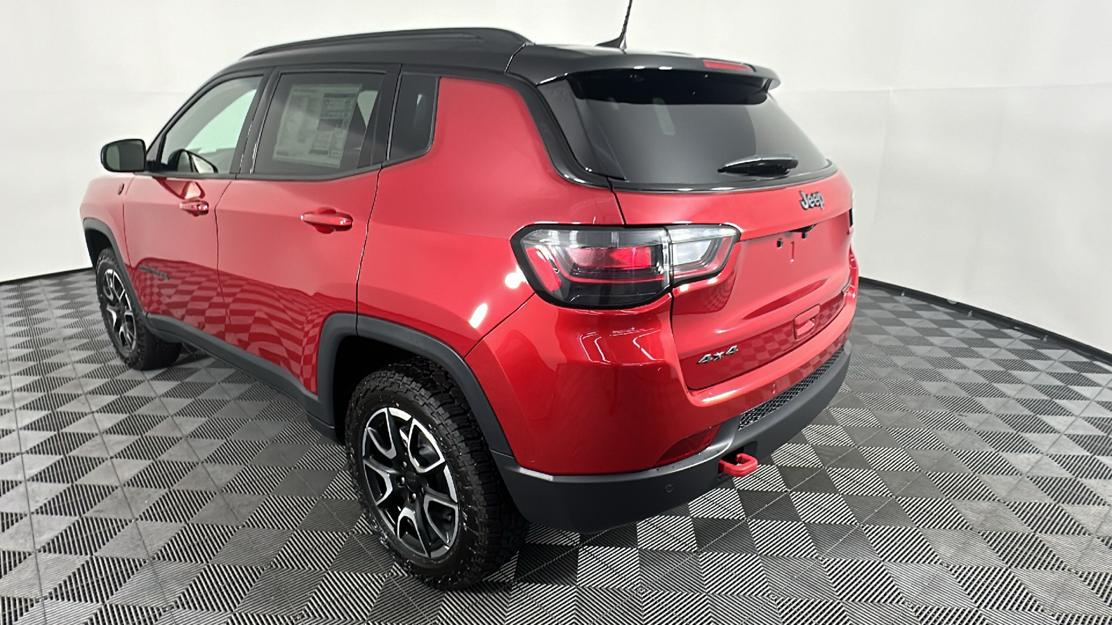 2024 Jeep Compass Trailhawk 12