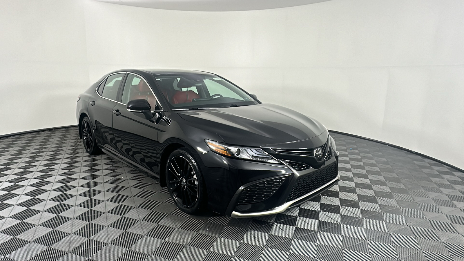 2023 Toyota Camry XSE 1