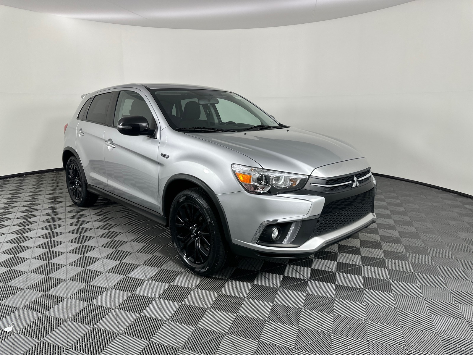 2018 Mitsubishi Outlander Sport ES 1