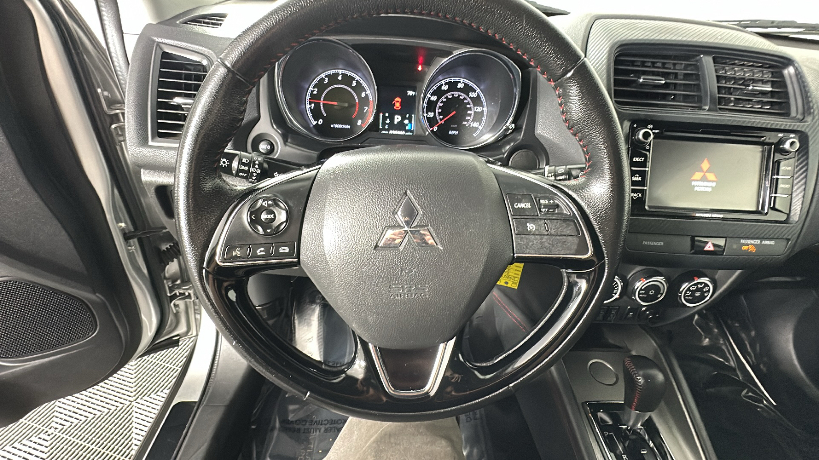 2018 Mitsubishi Outlander Sport ES 32