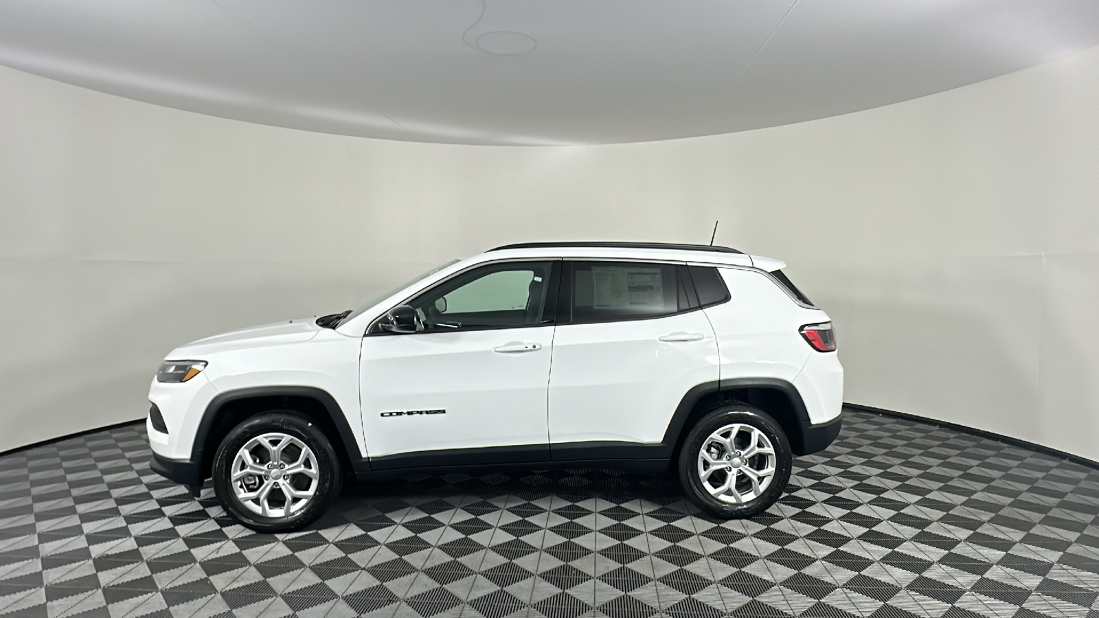 2024 Jeep Compass Latitude 9