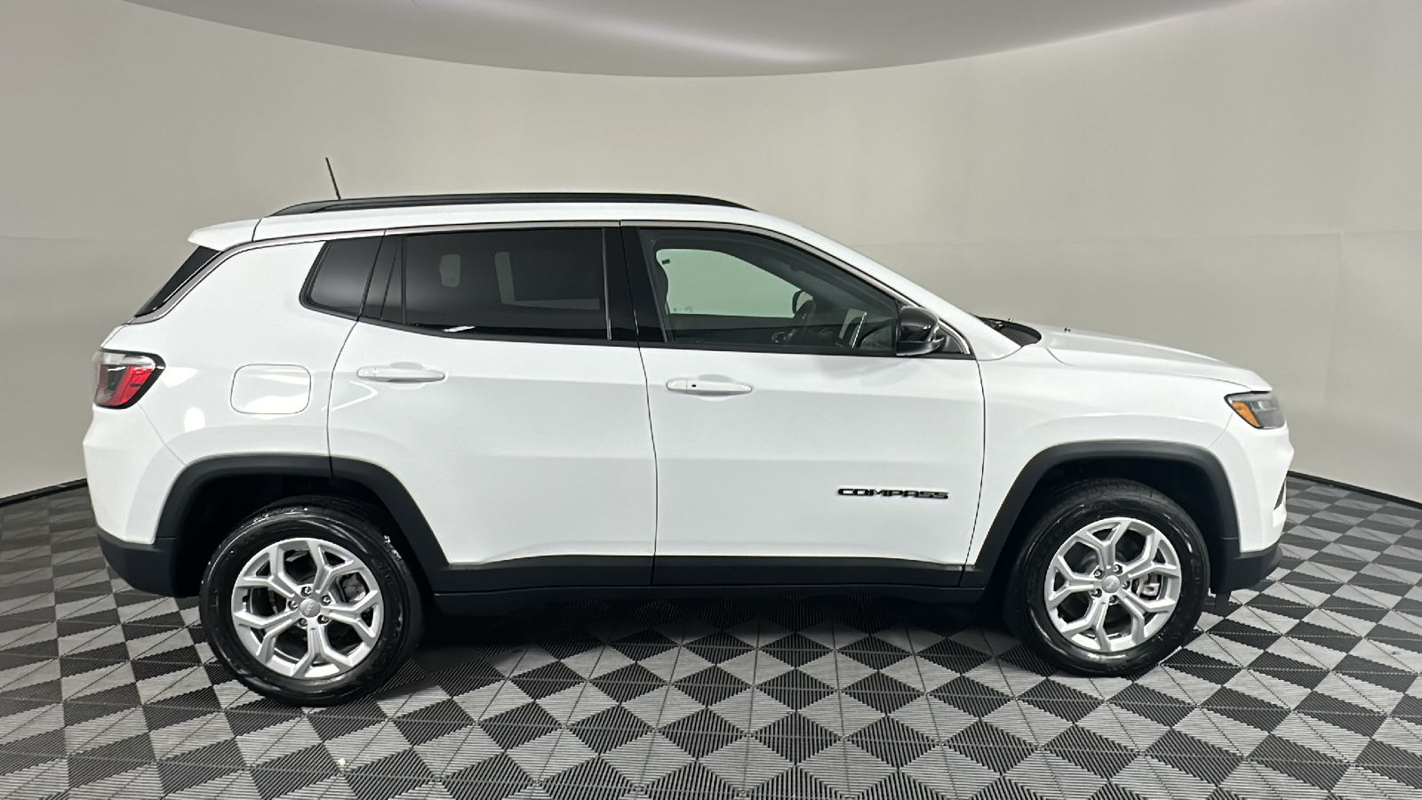 2024 Jeep Compass Latitude 23