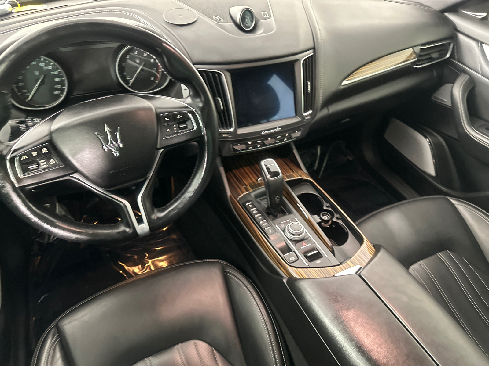 2019 Maserati Levante S GranLusso 29