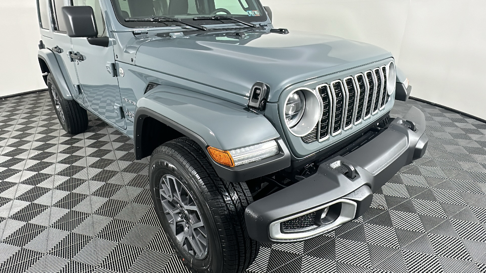 2024 Jeep Wrangler Sahara 2