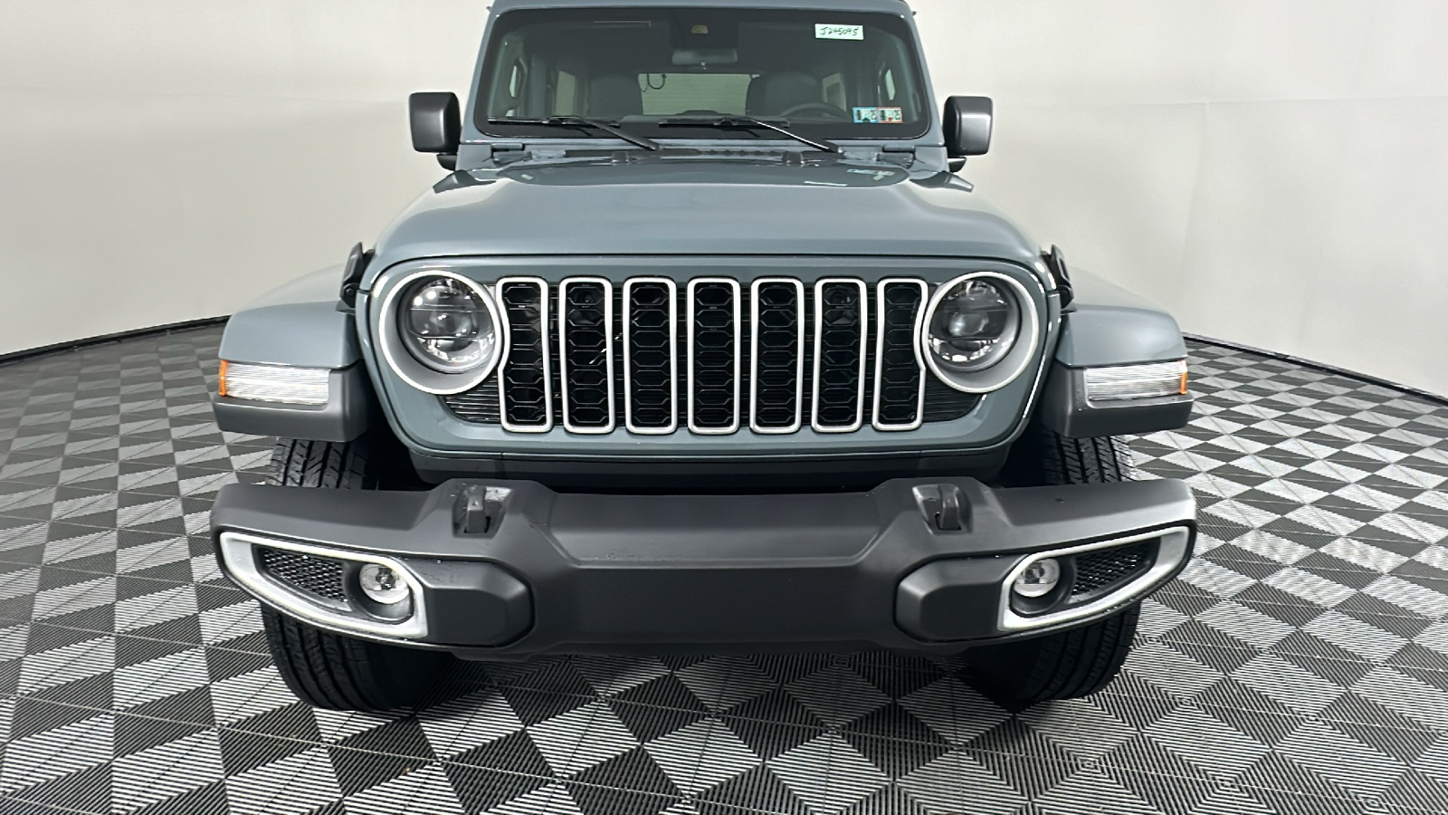 2024 Jeep Wrangler Sahara 5