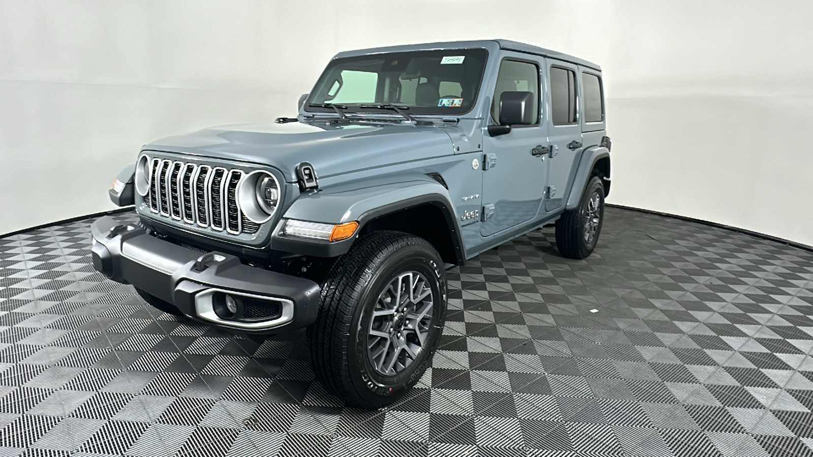 2024 Jeep Wrangler Sahara 6