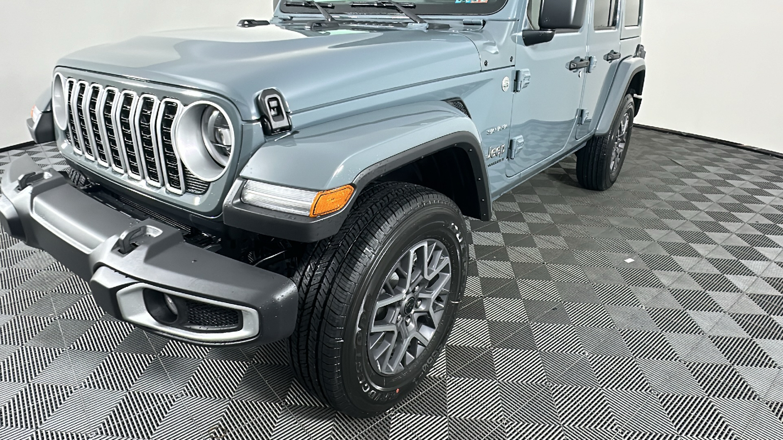 2024 Jeep Wrangler Sahara 7