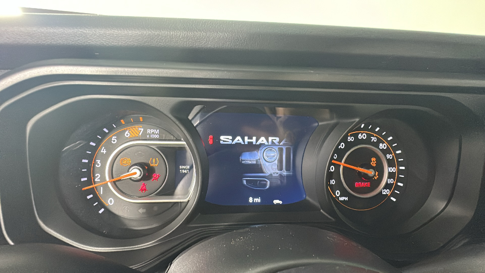 2024 Jeep Wrangler Sahara 33