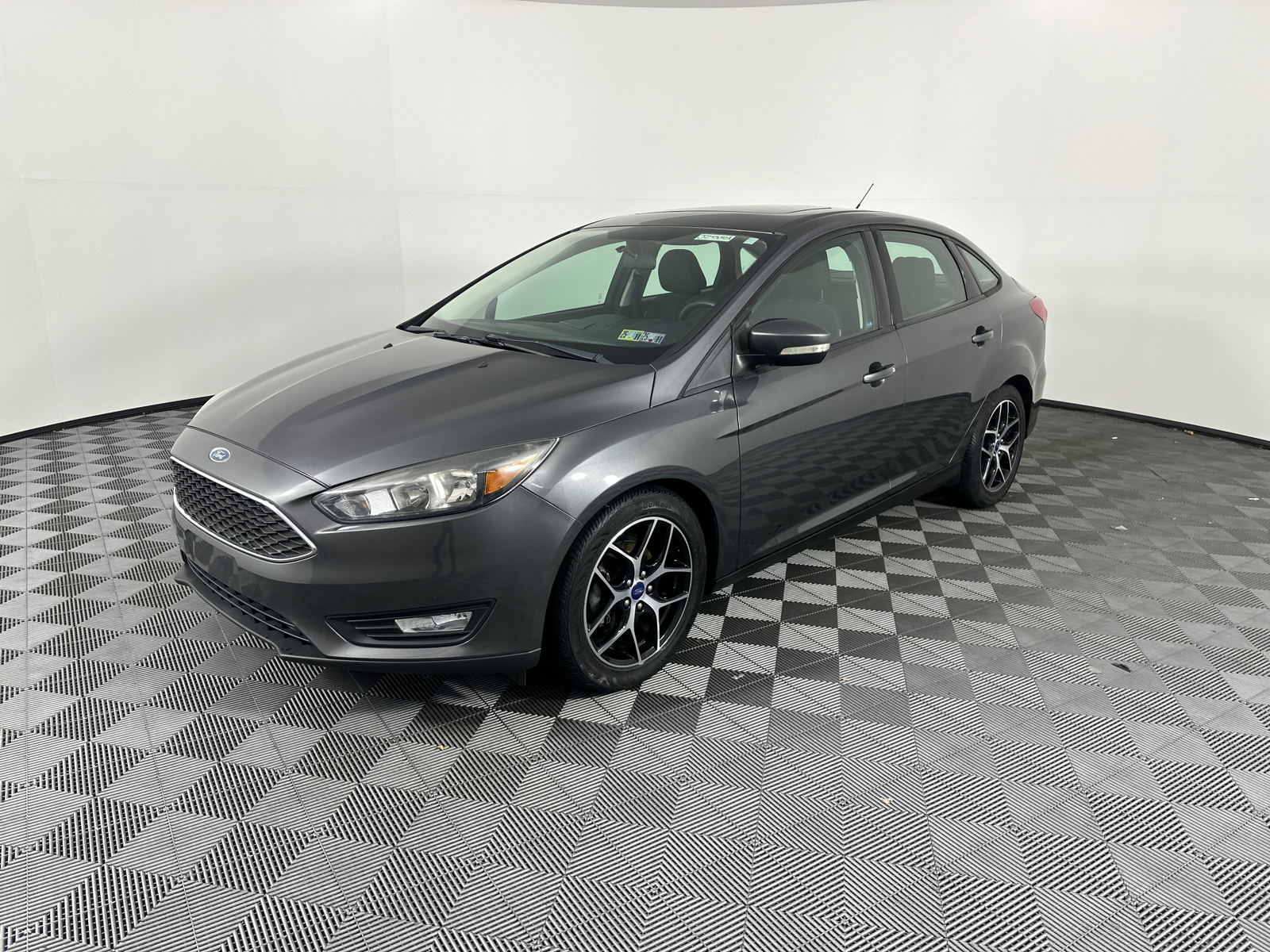 2017 Ford Focus SEL 6