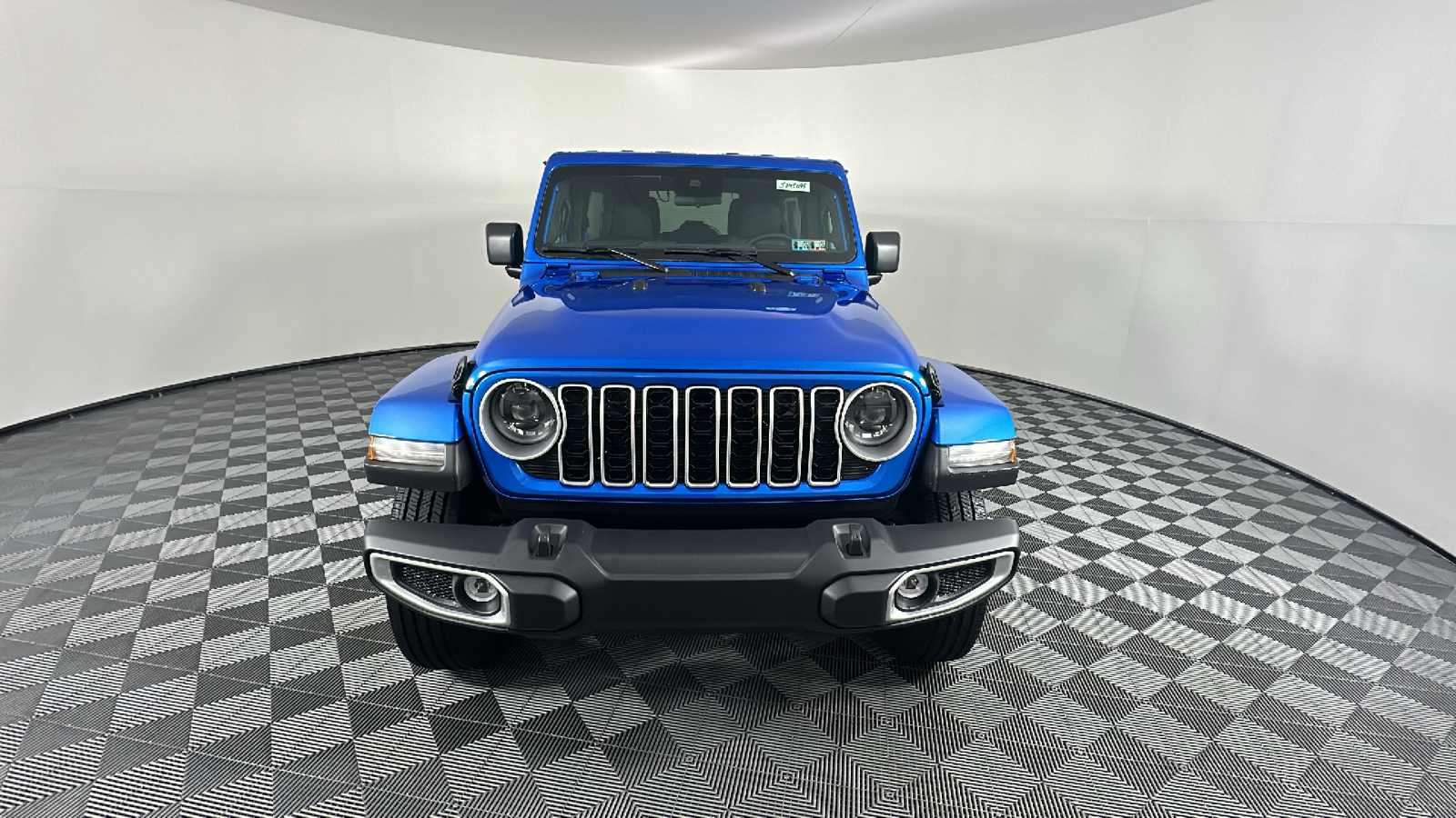 2024 Jeep Wrangler Sahara 2