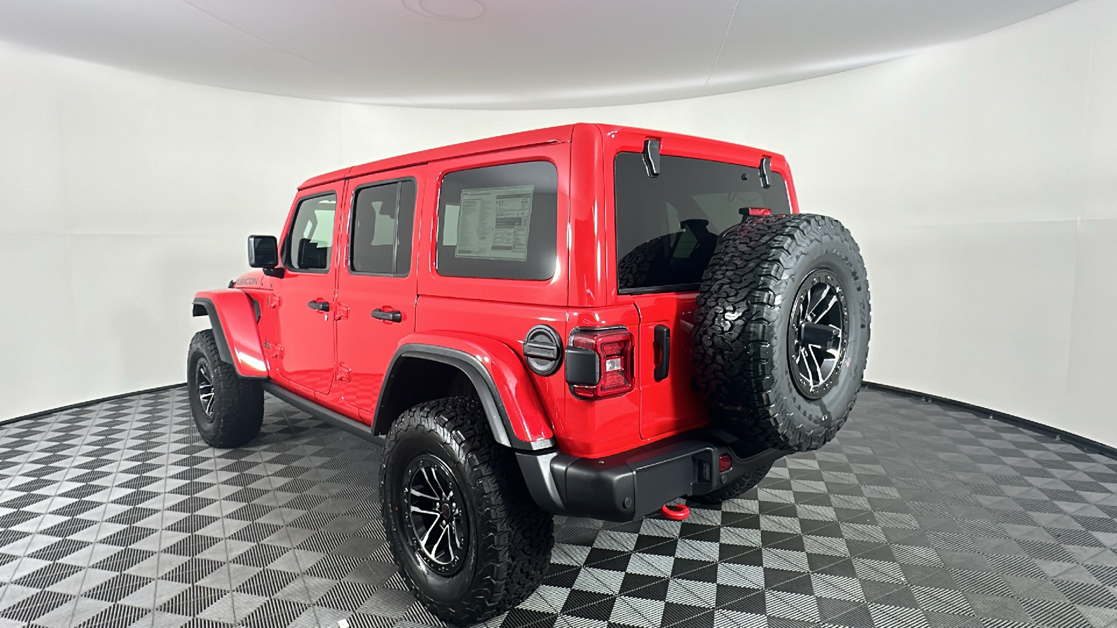 2024 Jeep Wrangler Rubicon X 11