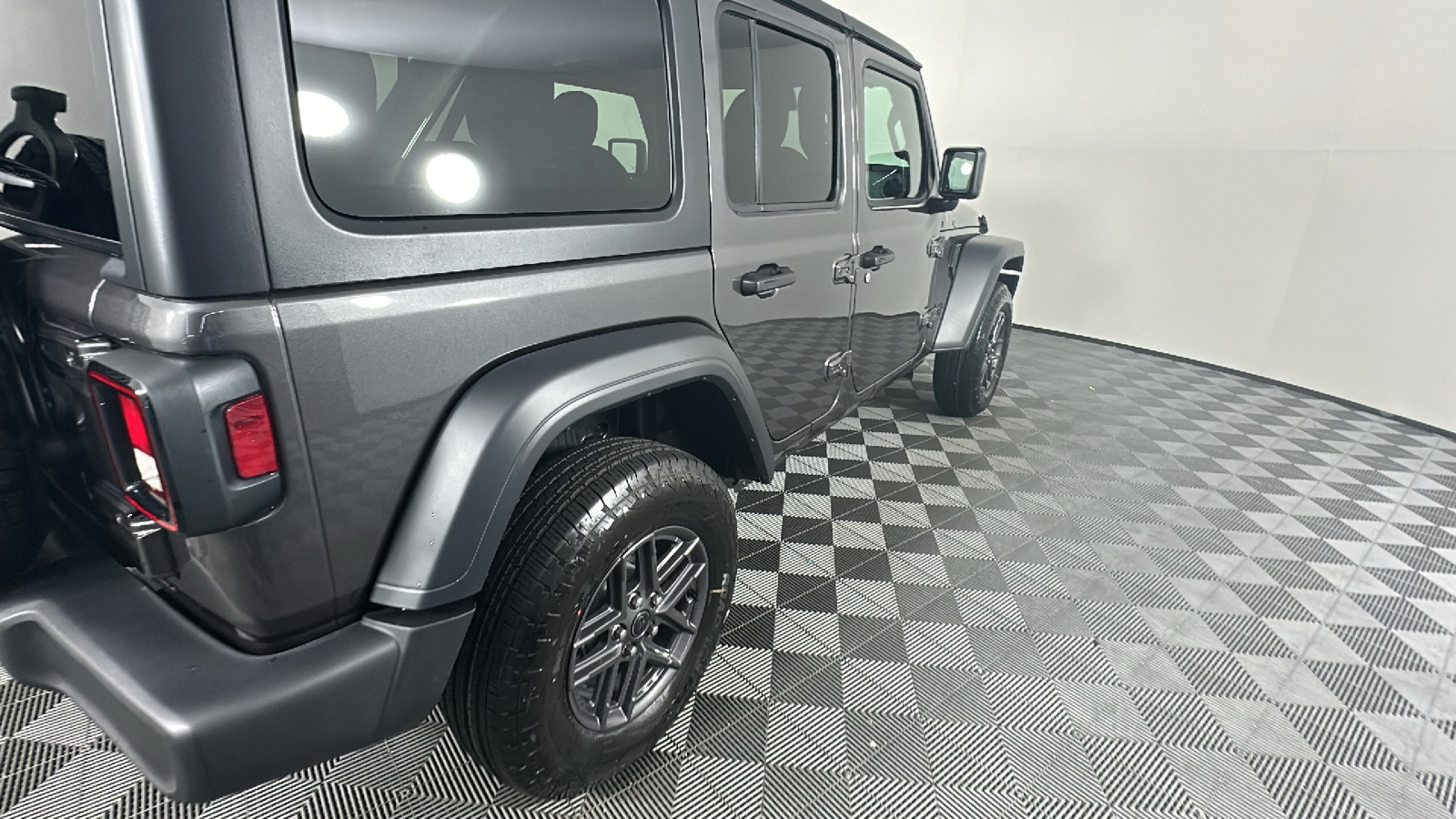 2024 Jeep Wrangler Sport S 16