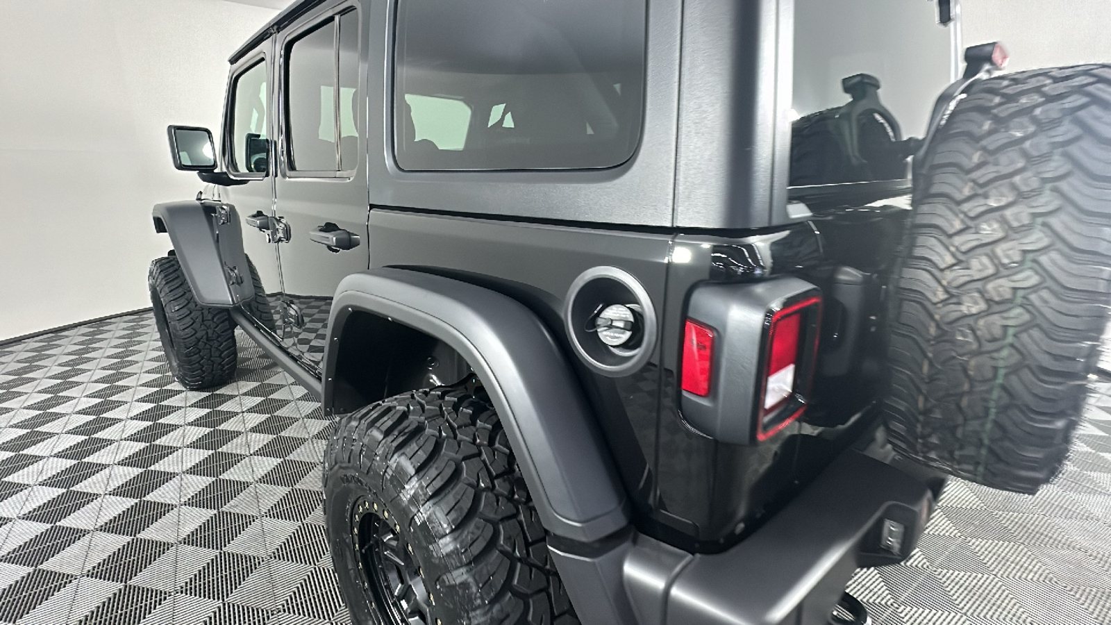 2024 Jeep Wrangler Willys 10