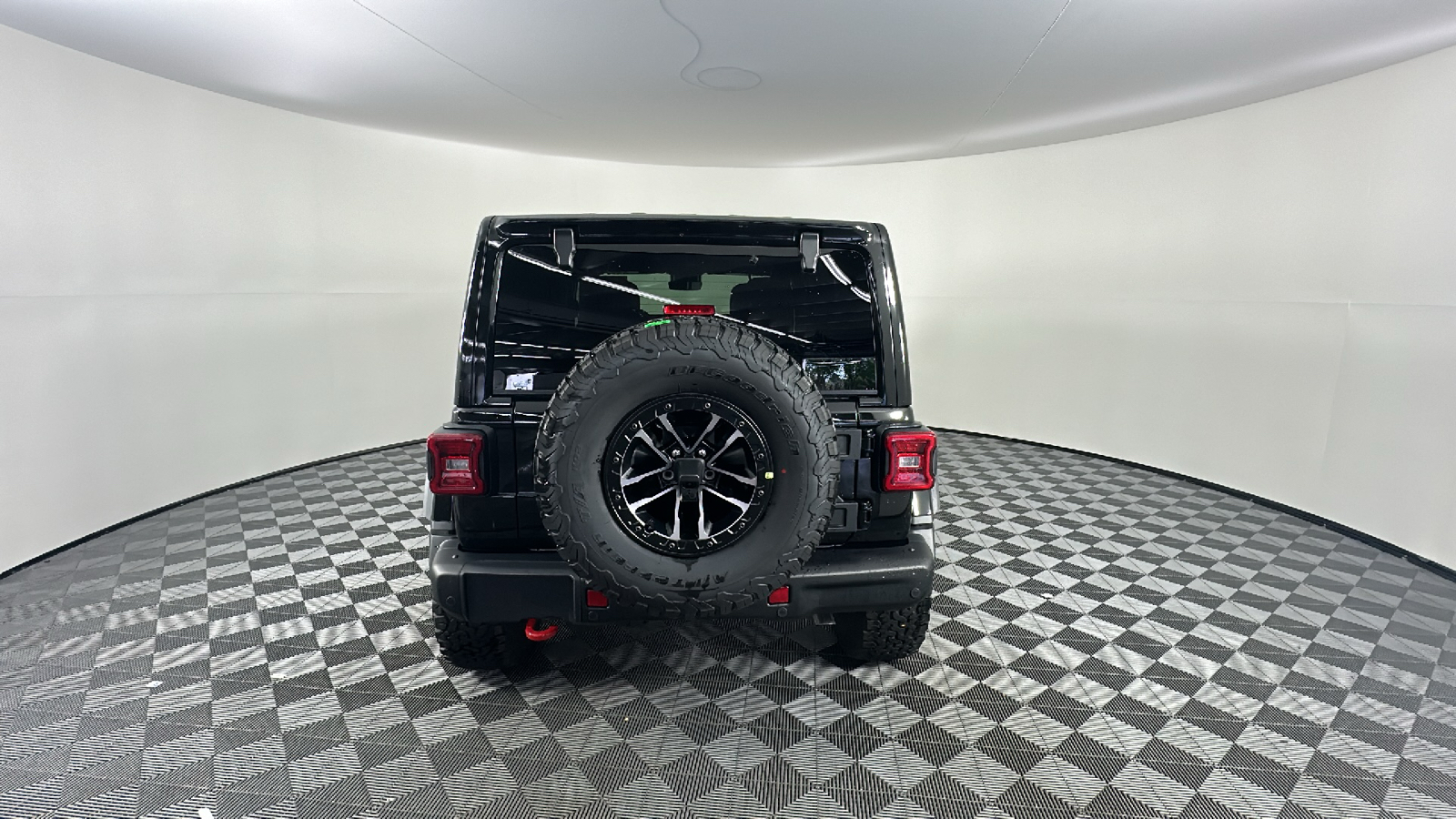 2024 Jeep Wrangler Rubicon X 13