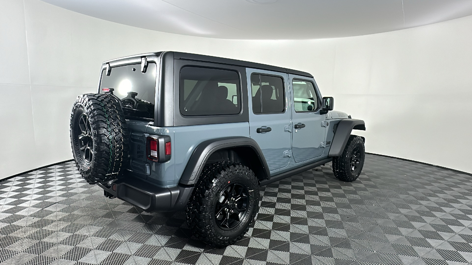 2024 Jeep Wrangler Willys 19