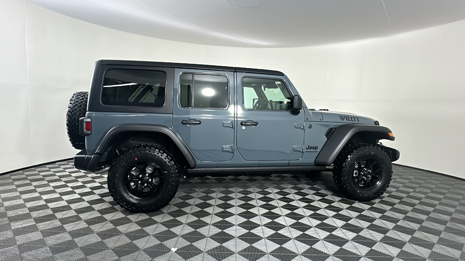 2024 Jeep Wrangler Willys 22