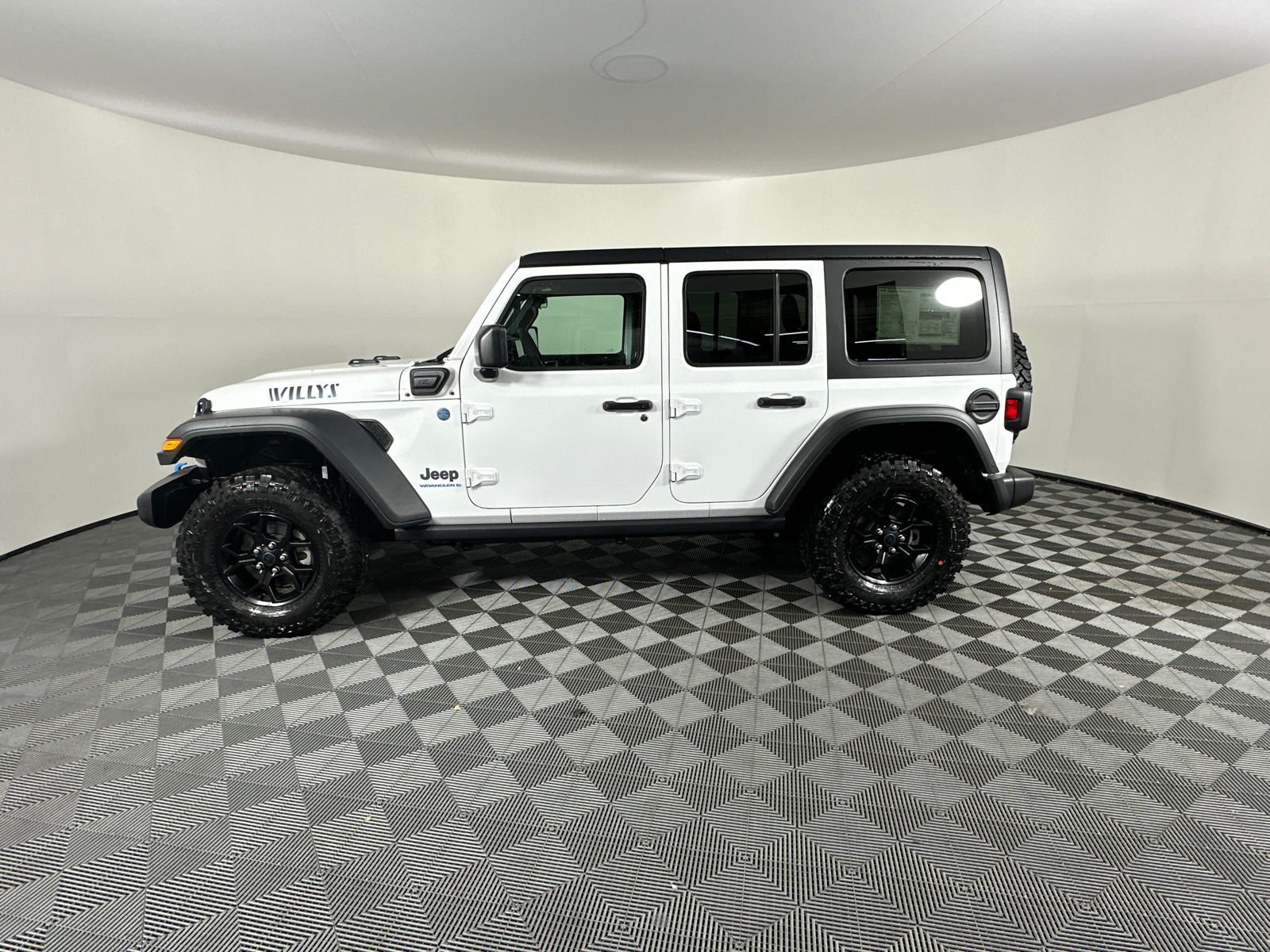 2024 Jeep Wrangler Willys 4xe 7