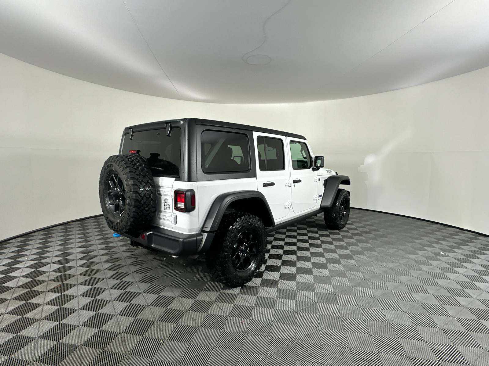 2024 Jeep Wrangler Willys 4xe 14