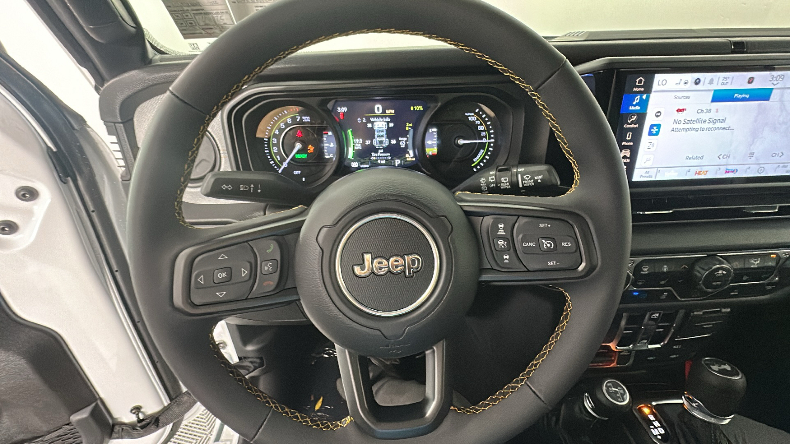 2024 Jeep Wrangler Willys 4xe 36